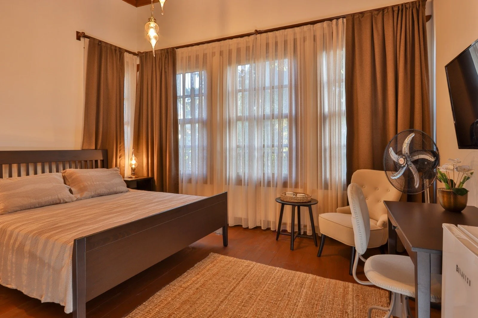 WhatsApp Image 2025-11-21 at 23.44.46 (1).jpeg