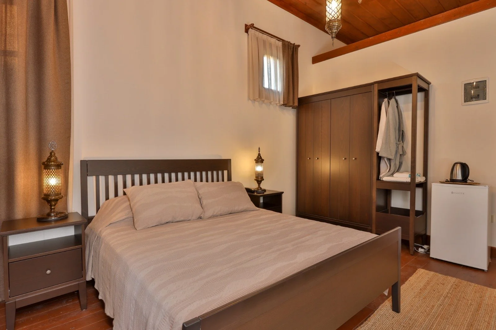 WhatsApp Image 2025-11-21 at 23.44.47 (1).jpeg