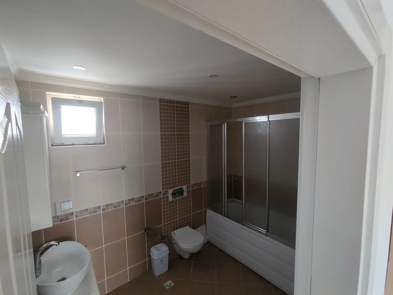 WhatsApp Image 2025-11-11 at 03.22.43 (2).jpeg