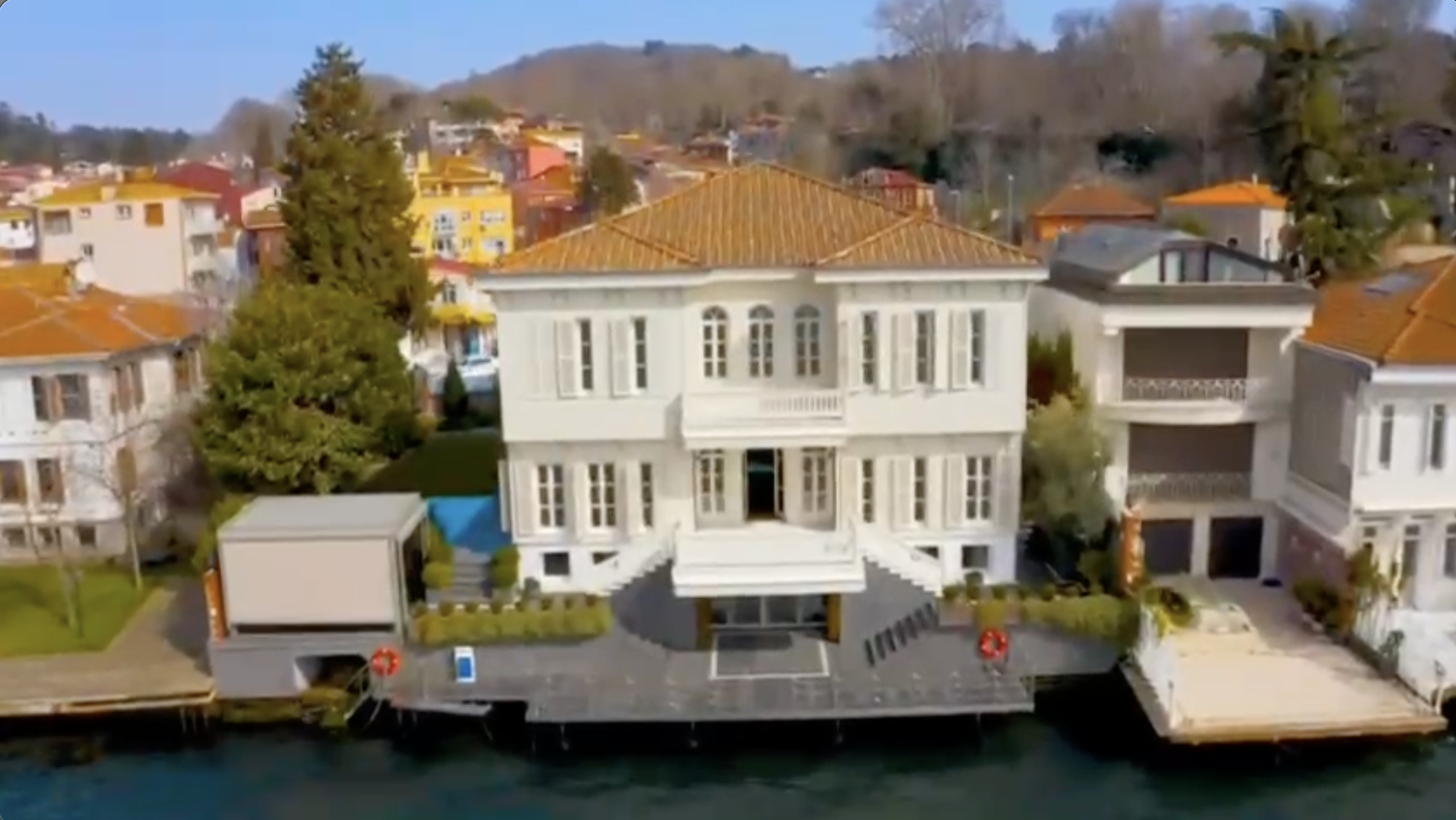 Bosphorus Waterfront Yalı