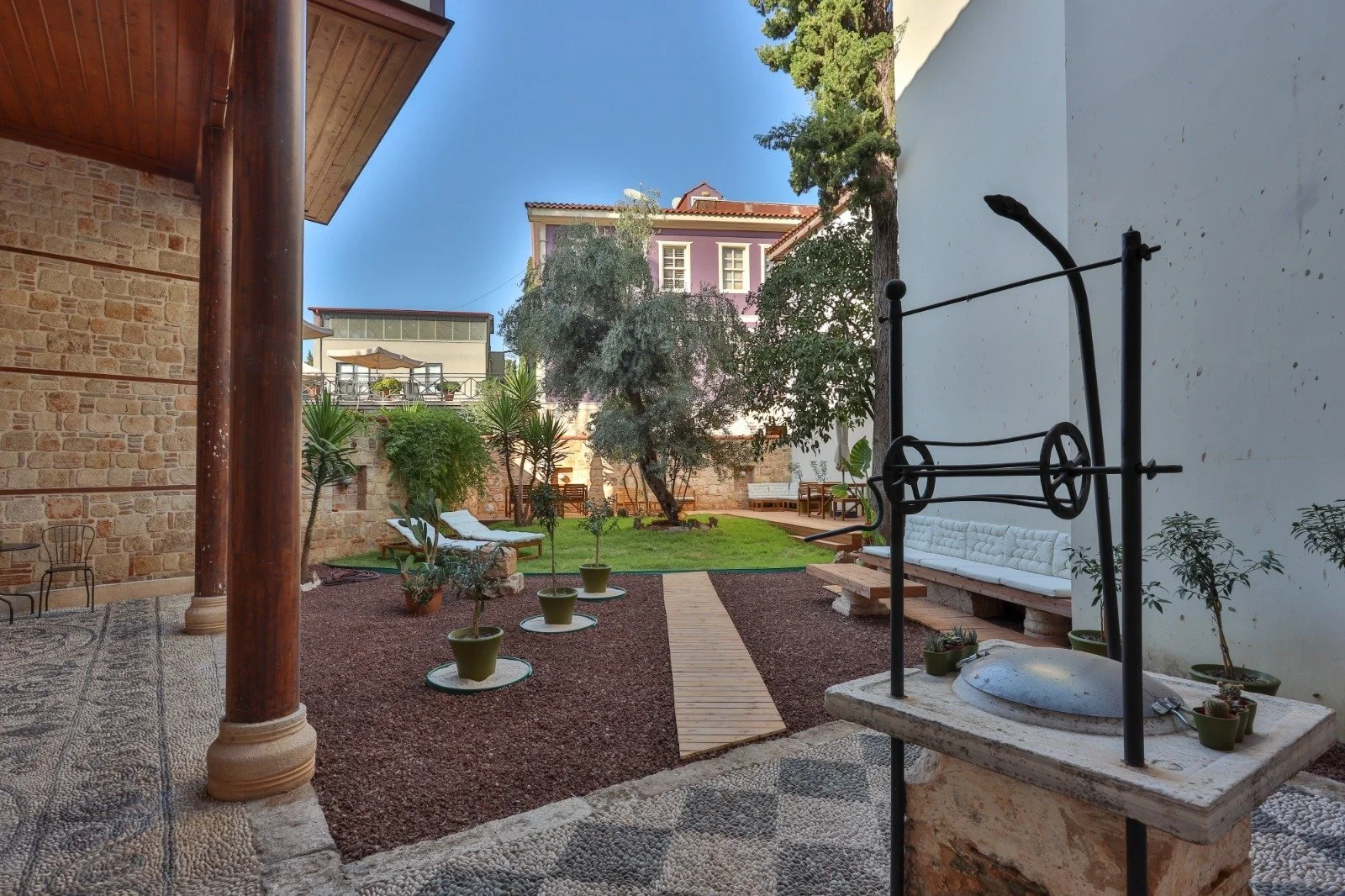 WhatsApp Image 2025-11-21 at 23.44.42 (2).jpeg