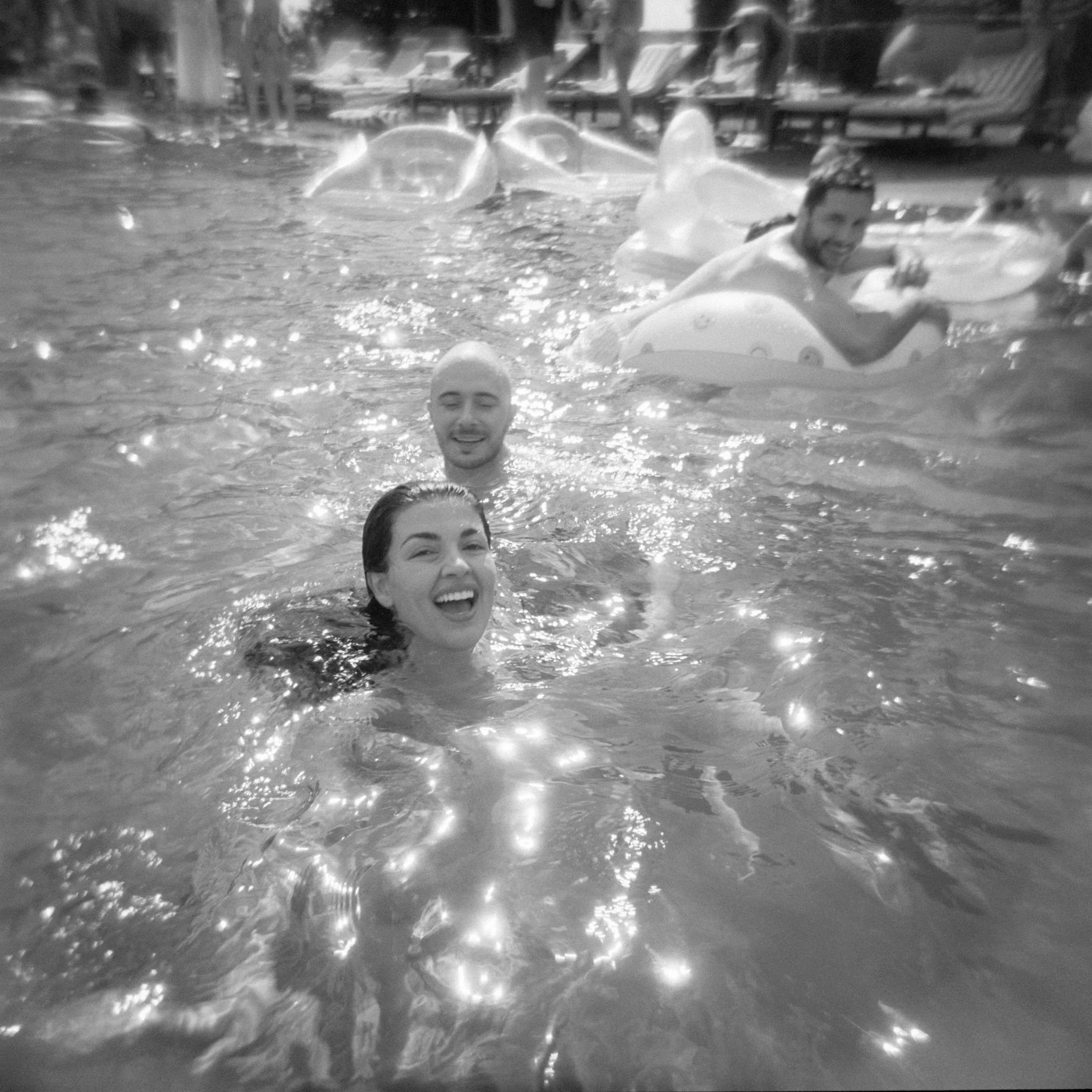 00097-Val&StefPoolParty.jpg