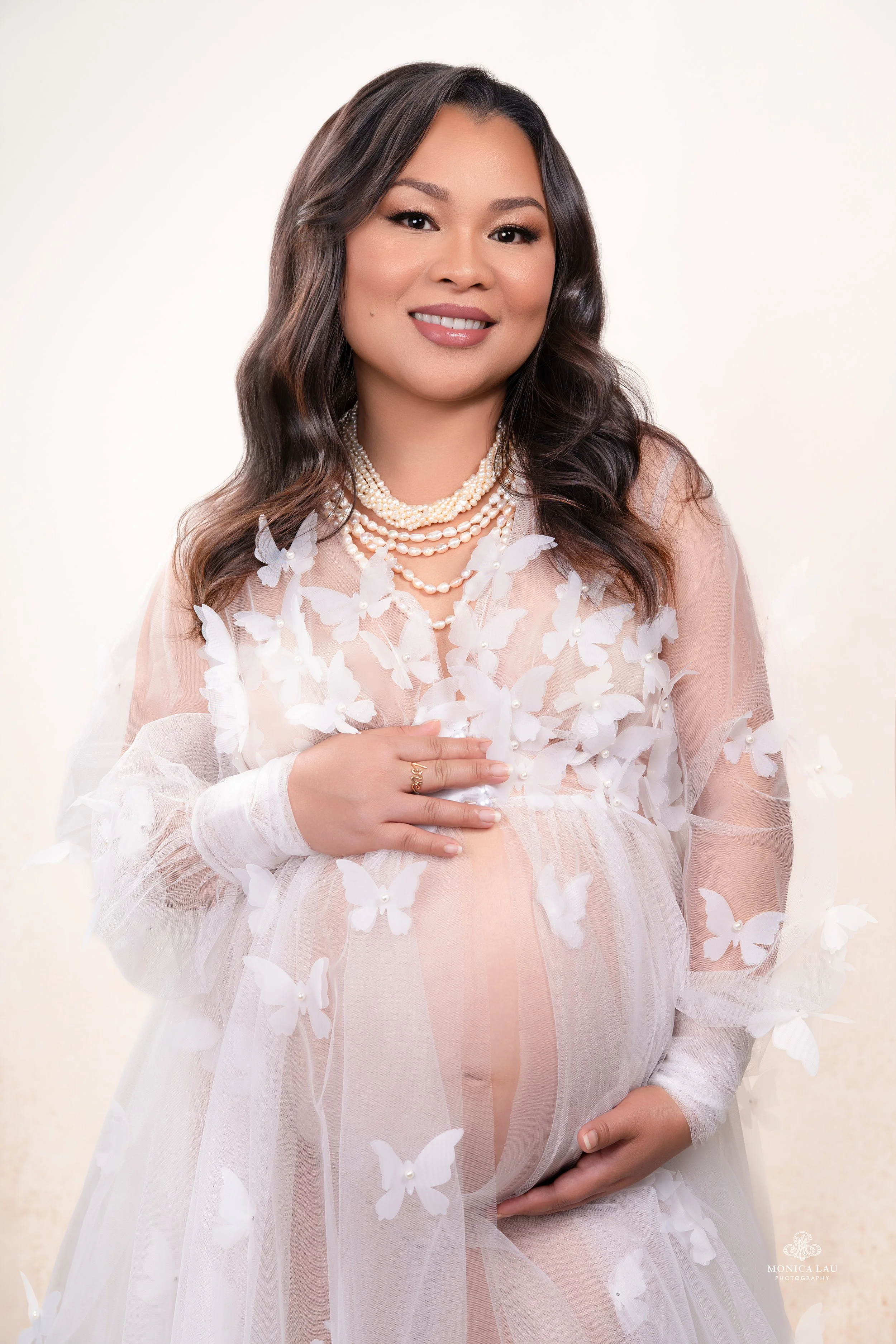 17_MonicaLauPhotography_Freida-Garcia_40Over40_Maternity_Portraits-33-2-2-2.jpg