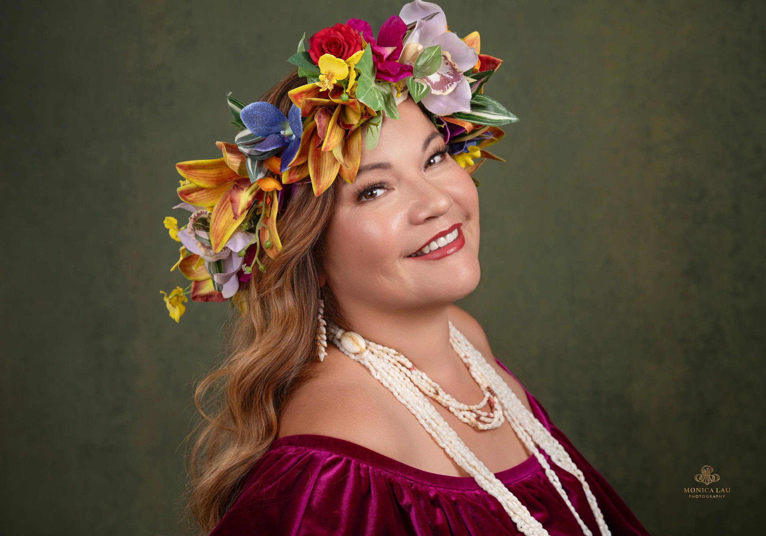25_MonicaLauPhotography_Darcey-Moniz_40Over40_Portraits-219-2-2.jpg