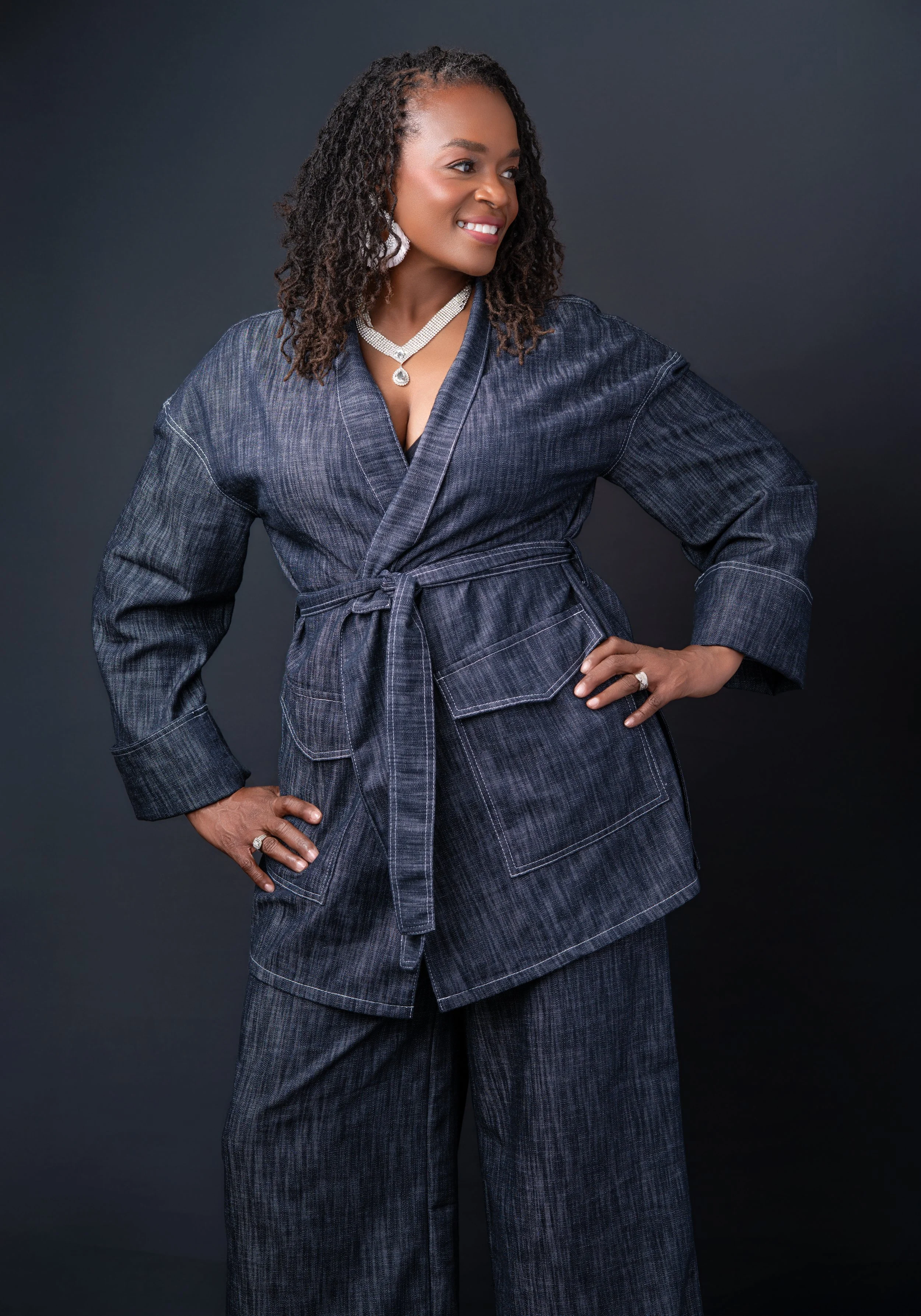 25MonicaLauPhotographyClara Walter 40 Over 40 Portraits-162-2.jpg