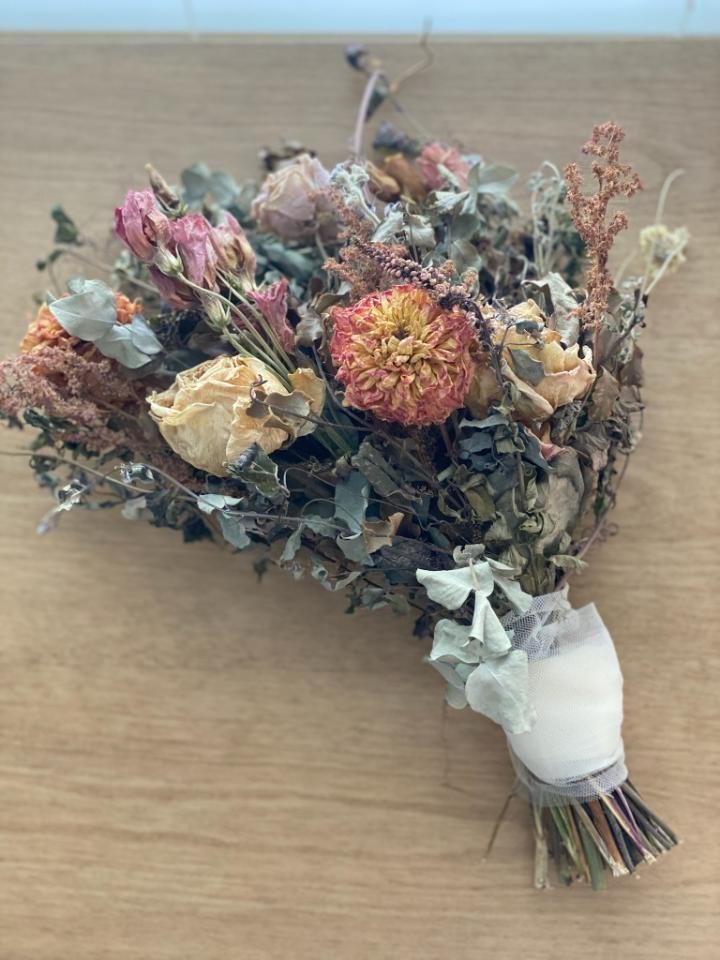 Dried+bridal+bouquet-1.jpg