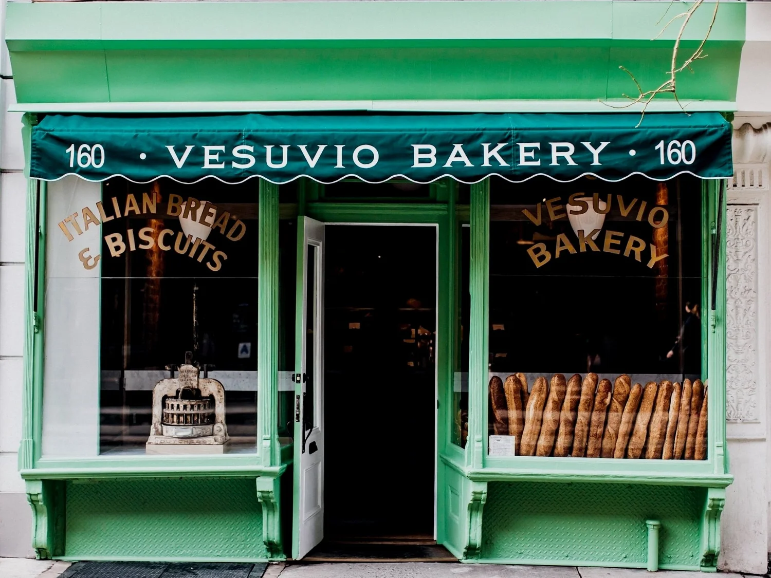 Vesuvio Bakery