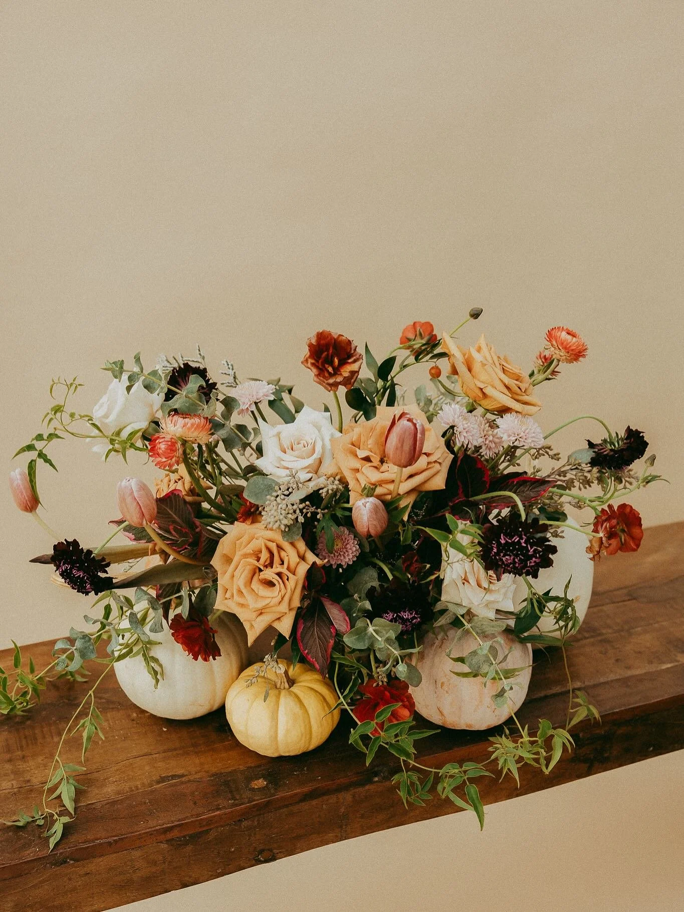 Holiday centerpieces are live 🤎 Preorder for pickup or delivery our website. 🌾 Link in bio