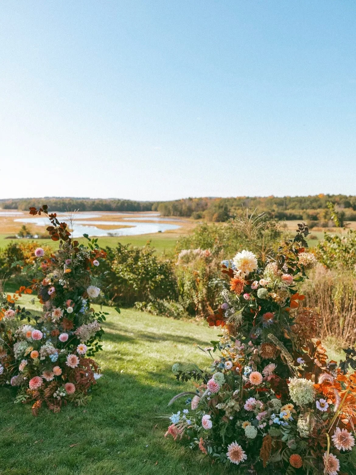 Absolutely perfect &hearts;️ The weather was phenomenal, the energy was high. This day will forever be immeasurably special to me because we got to support SO MANY local flower farms bringing this vision to life. I think I may have snagged every dahl