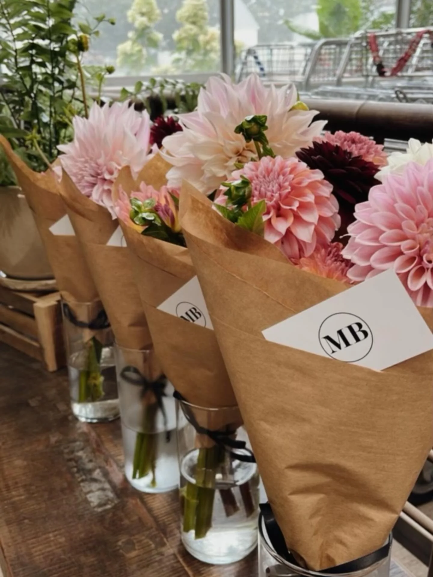 I &hearts;️ our little corner of the world. And you will too. Shop our grab &amp; go flowers 7 days a week inside @wentworthgreenhouses