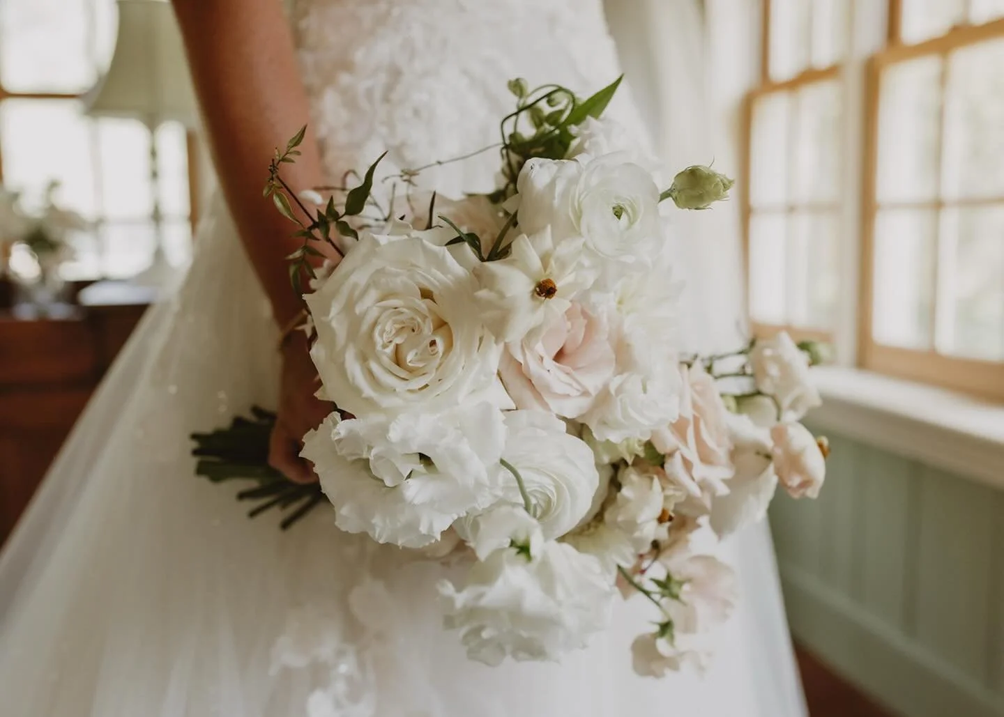 I was snapping a photo of coneflower (I remember because it was that pretty) after setup and one of the bridesmaids said &ldquo;hmm. It&rsquo;s like you enjoy flowers or something&rdquo; and it hit so perfectly in that moment I absolutely lost it. Pe