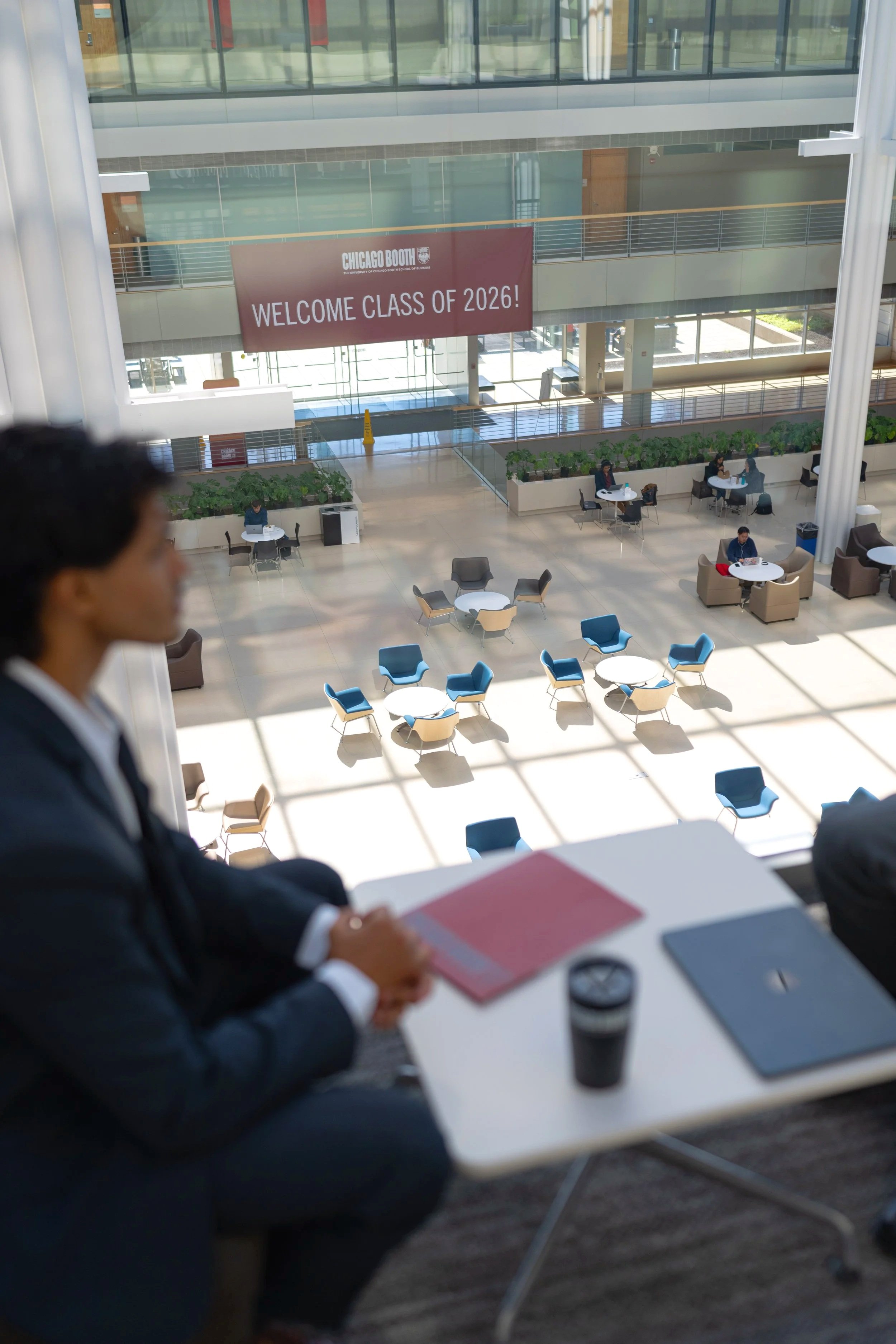 UChicago_BoothSchool_ScholarshipStudentShoot_05085.jpg