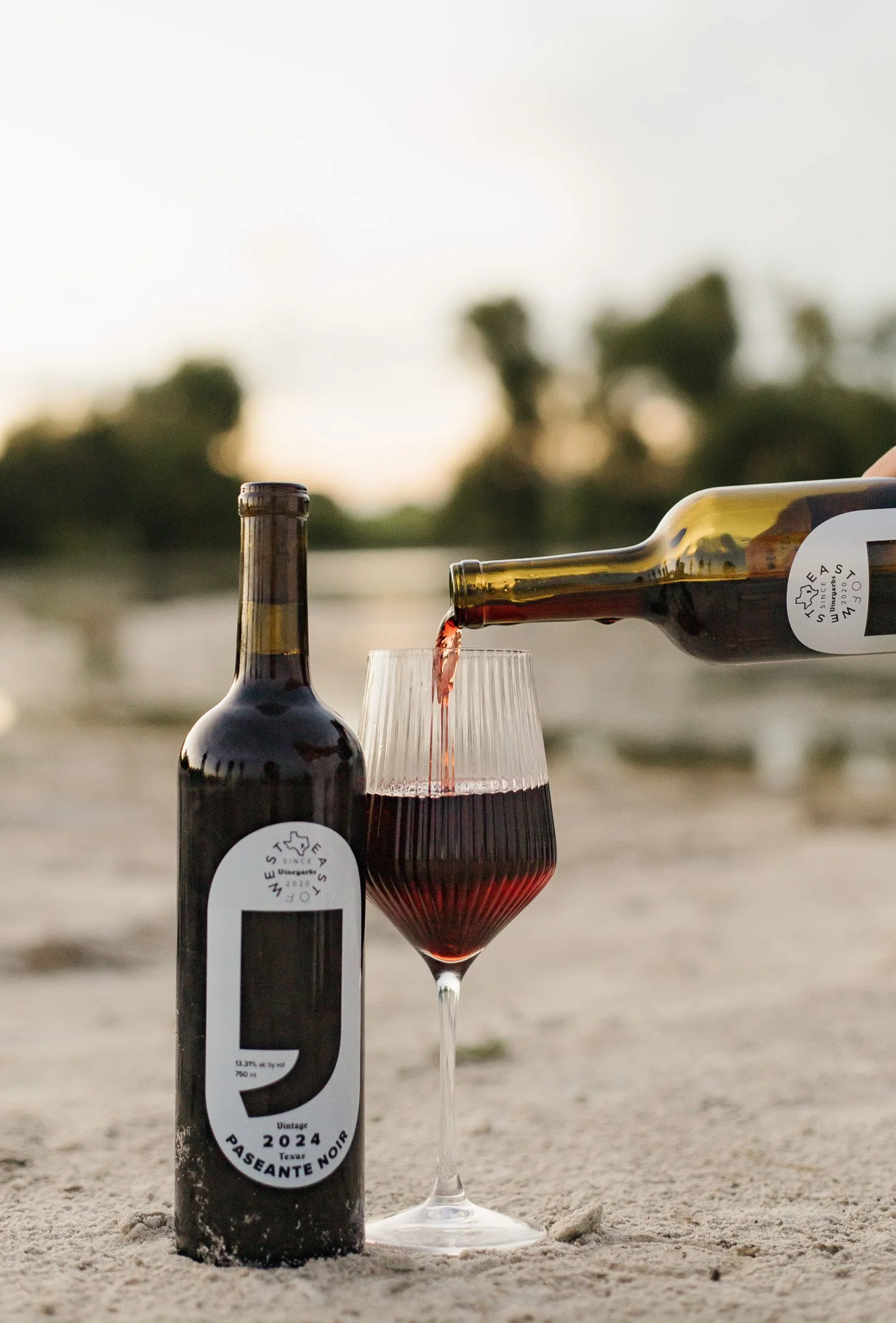 2024 Paseante Noir - Half Case (6)