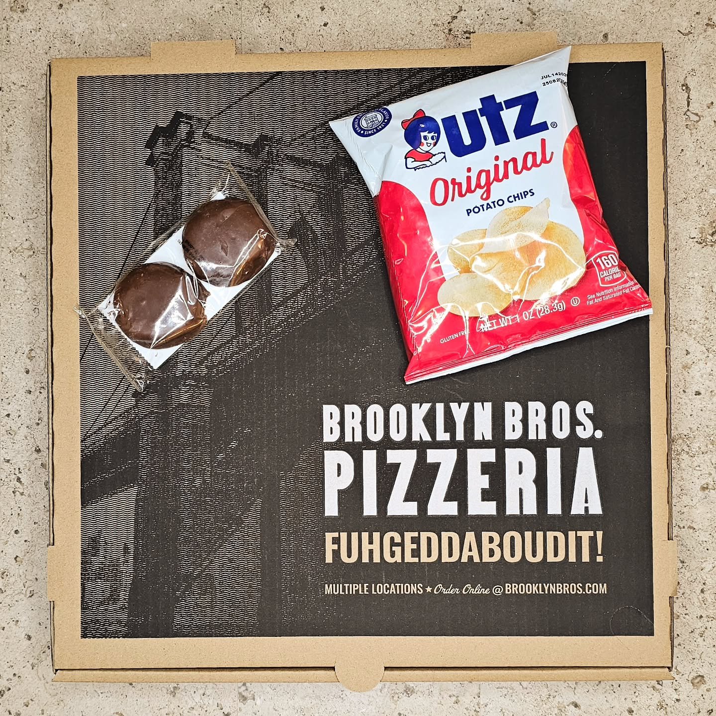 4/20 SPECIAL TOMORROW

$24.20: 14&quot; Pie + bag of Utz chips + pack of Tastykakes

$34.20: 18&quot; Pie + 2 bags of Utz chips + 2 packs of Tastykakes 

Some of the munchie bags mjght even have some extra coupons and goodies in 'em.

Will sell out. 