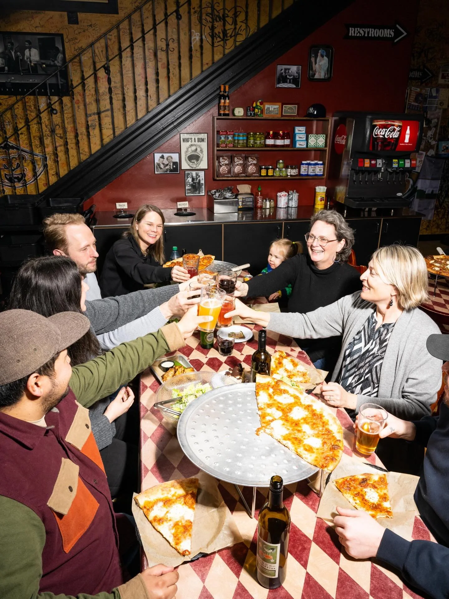 HAPPY FRIDAY! Grab the crew or the fam and come on down to the pizza shop for some fresh baked, hand-tossed pies.

⏰🍕MUKILTEO 11-9
⏰🍕EVERETT 11-10