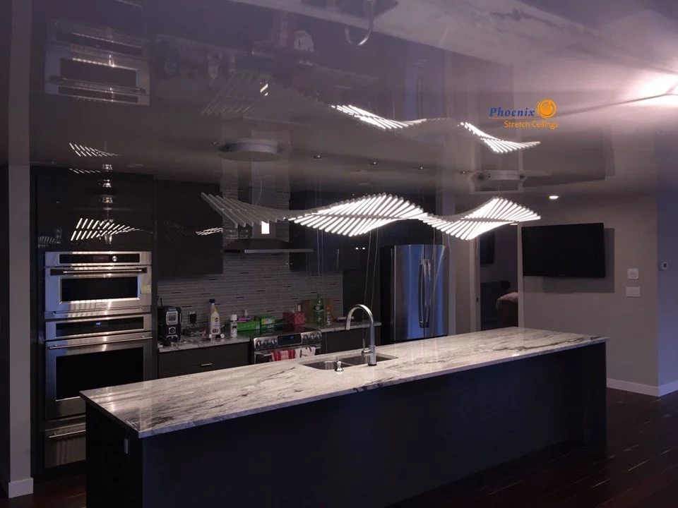 Kitchen_high_gloss_Stretch_Ceiling_sophisticated_pendant_LED_2.jpg