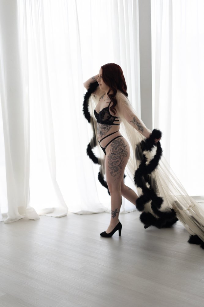 What to Wear to a Boudoir Shoot | San Diego Boudoir Photographer