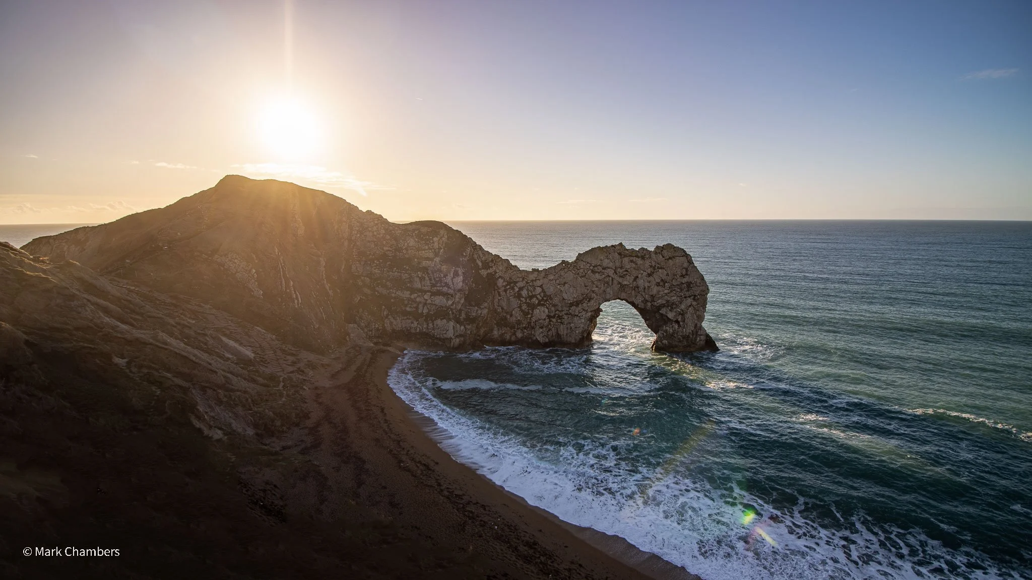 When To Photograph The Sunrise Through The Keyhole At Durdle Door when-to-photograph-the-sunrise-through-the-keyhole-at-durdle-door