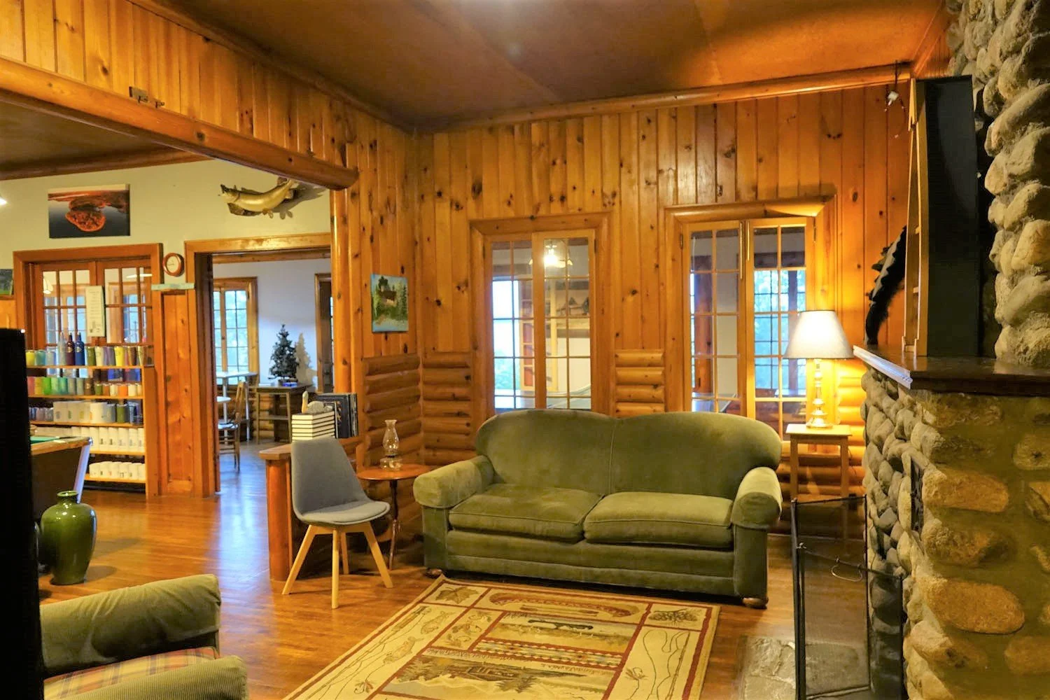 Lodge and Activities — Island View Resort