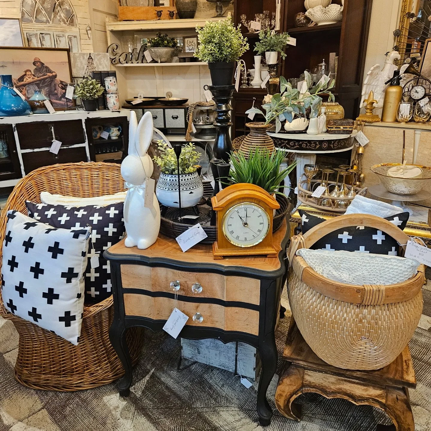 Give your space a Spring refresh! Rebel Junk is stocked up on unique home decor pieces... snag them before they're gone!

Rebel Junk Shoppes
2424 N 4th Street, Coeur dAlene
15409 N Newport Hwy, North Spokane

Reminder: Our North Spokane shoppe is rel