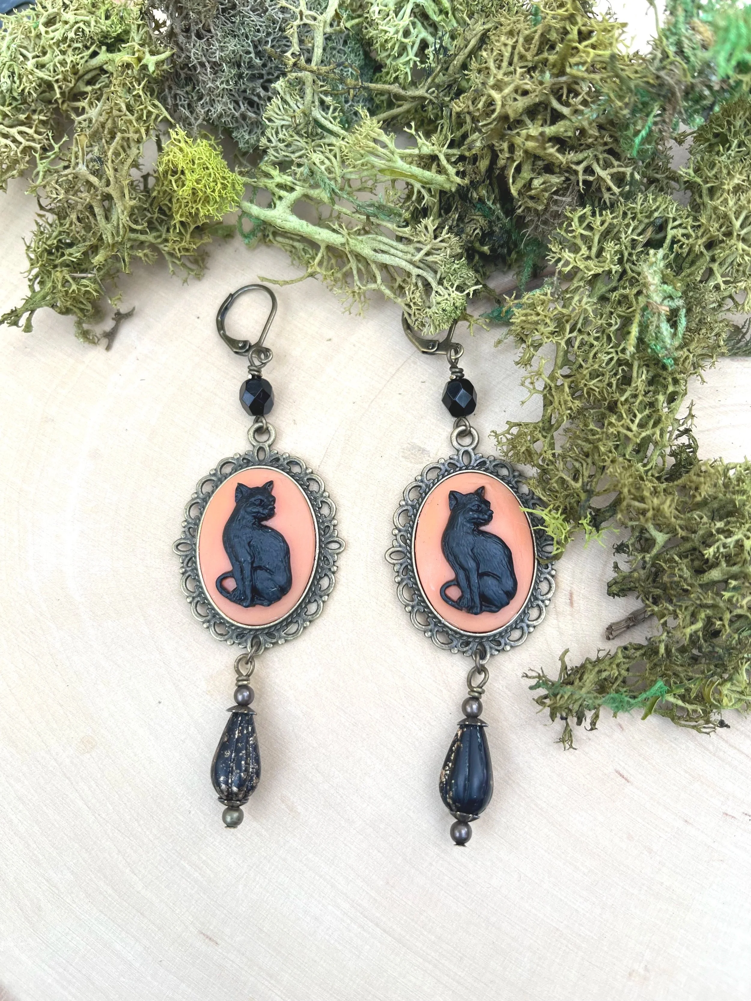 Cat+Cameo+Earrings+4.jpg