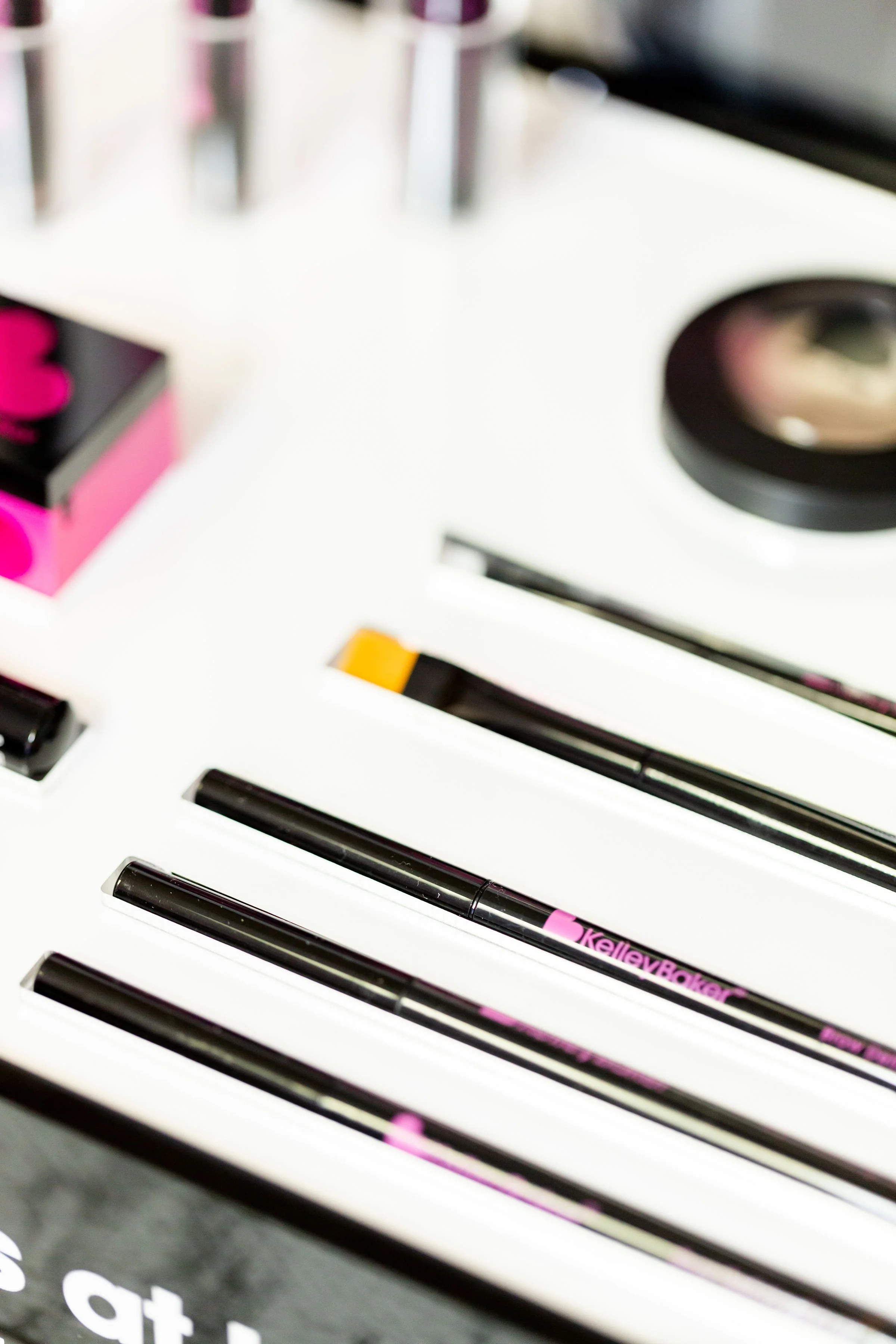 Kelly Baker Brow Defining Pencil