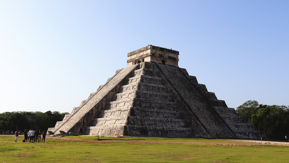 Grand Pyramid of Chichen Itza.png