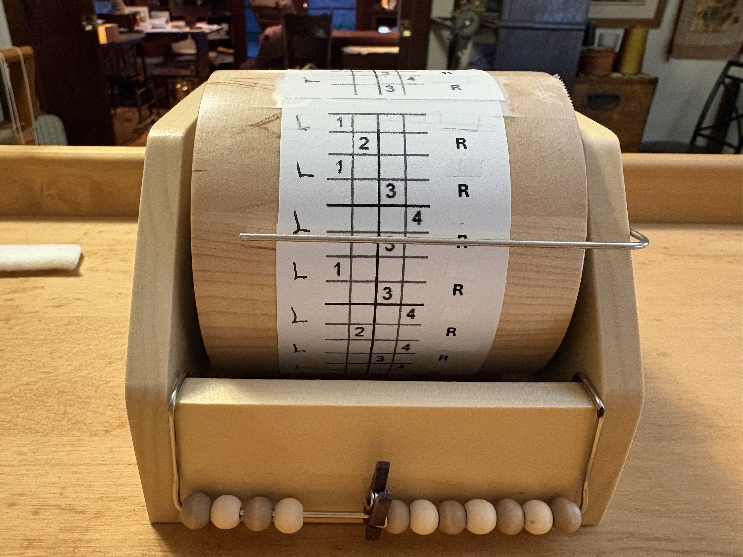 Left and right shuttle notes used while weaving with the Weaver’s Perfect Memory