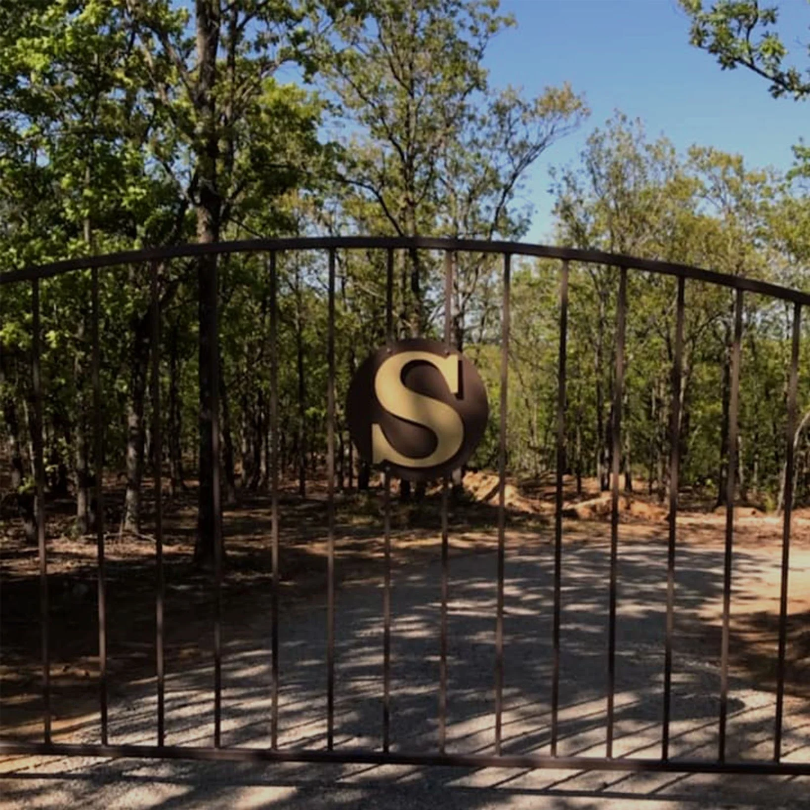 M&M Gallery Inst.Artboard 13.jpg