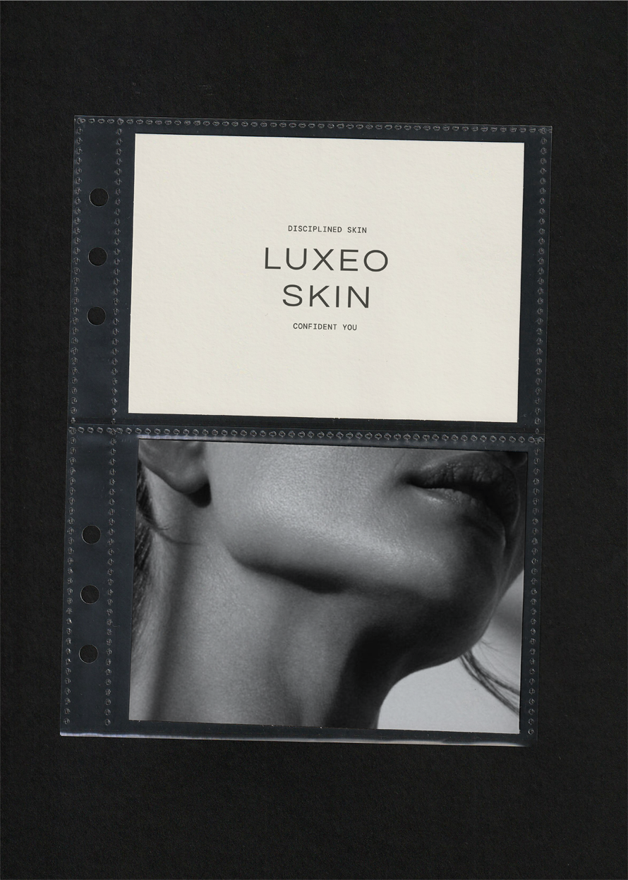 Luxeo Skin_Stationery 2 Mockup.png