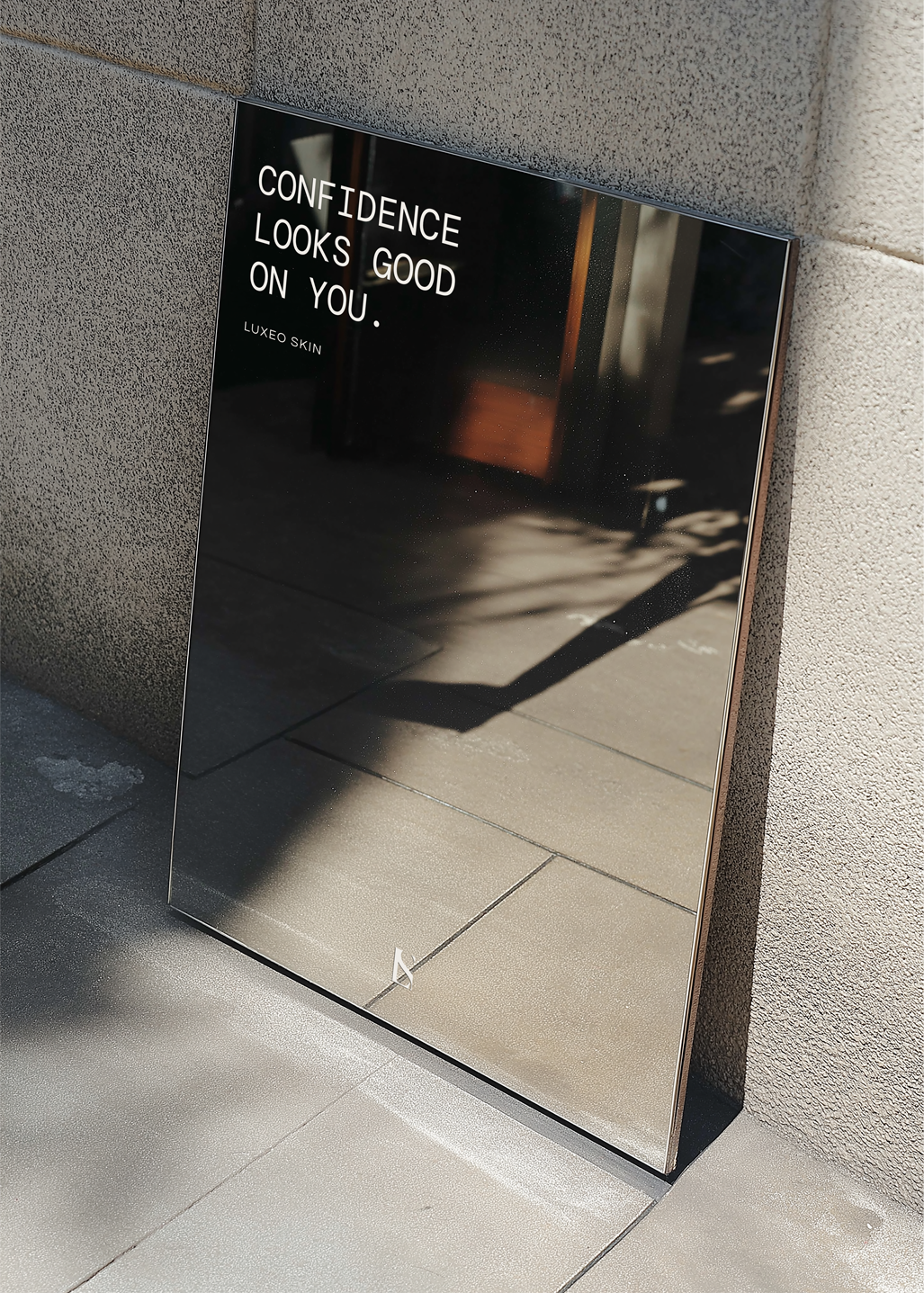 Luxeo Skin_Mirror Sign Mockup.png