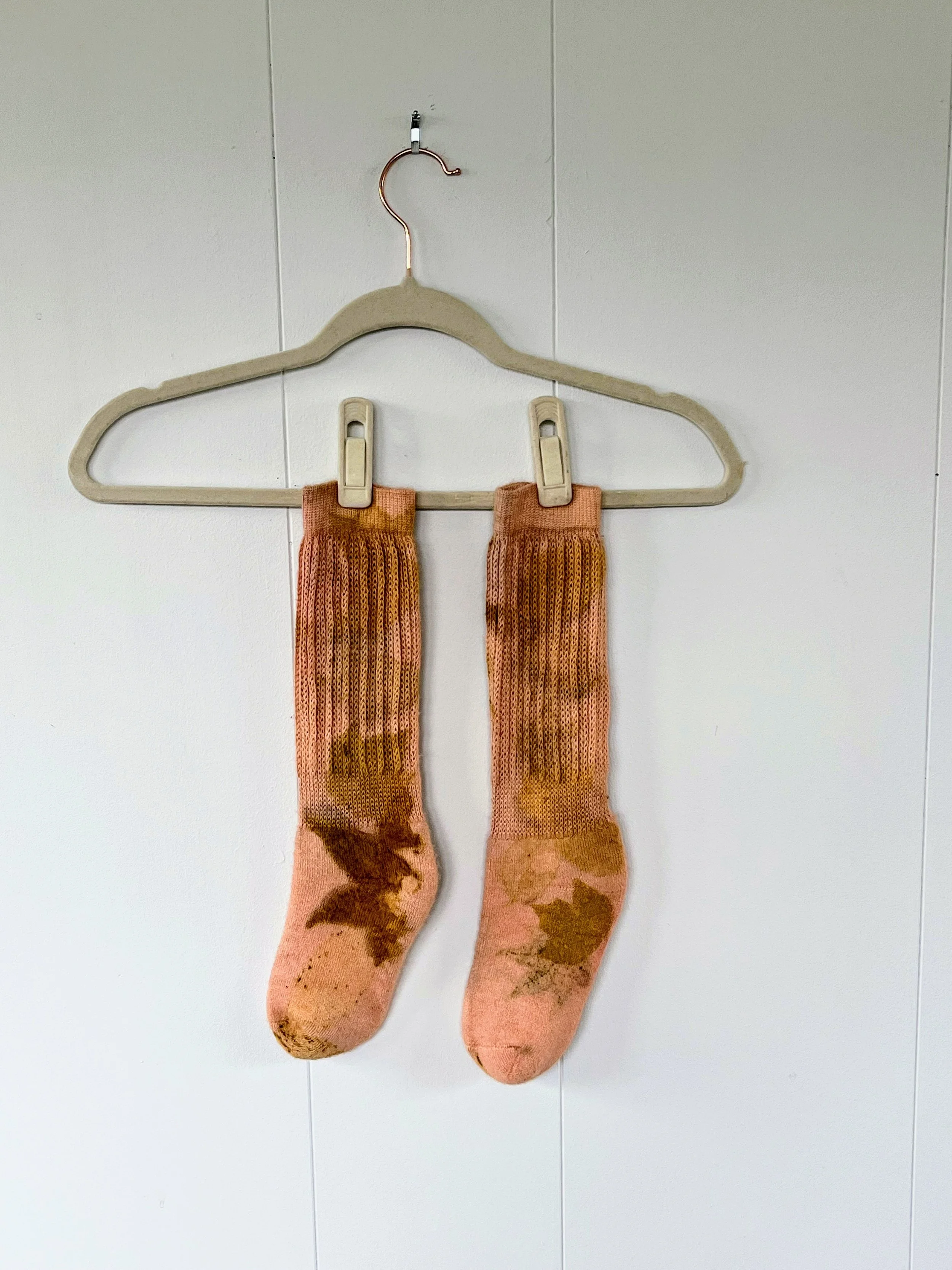 Alpaca Crew Socks: Tickled Pink