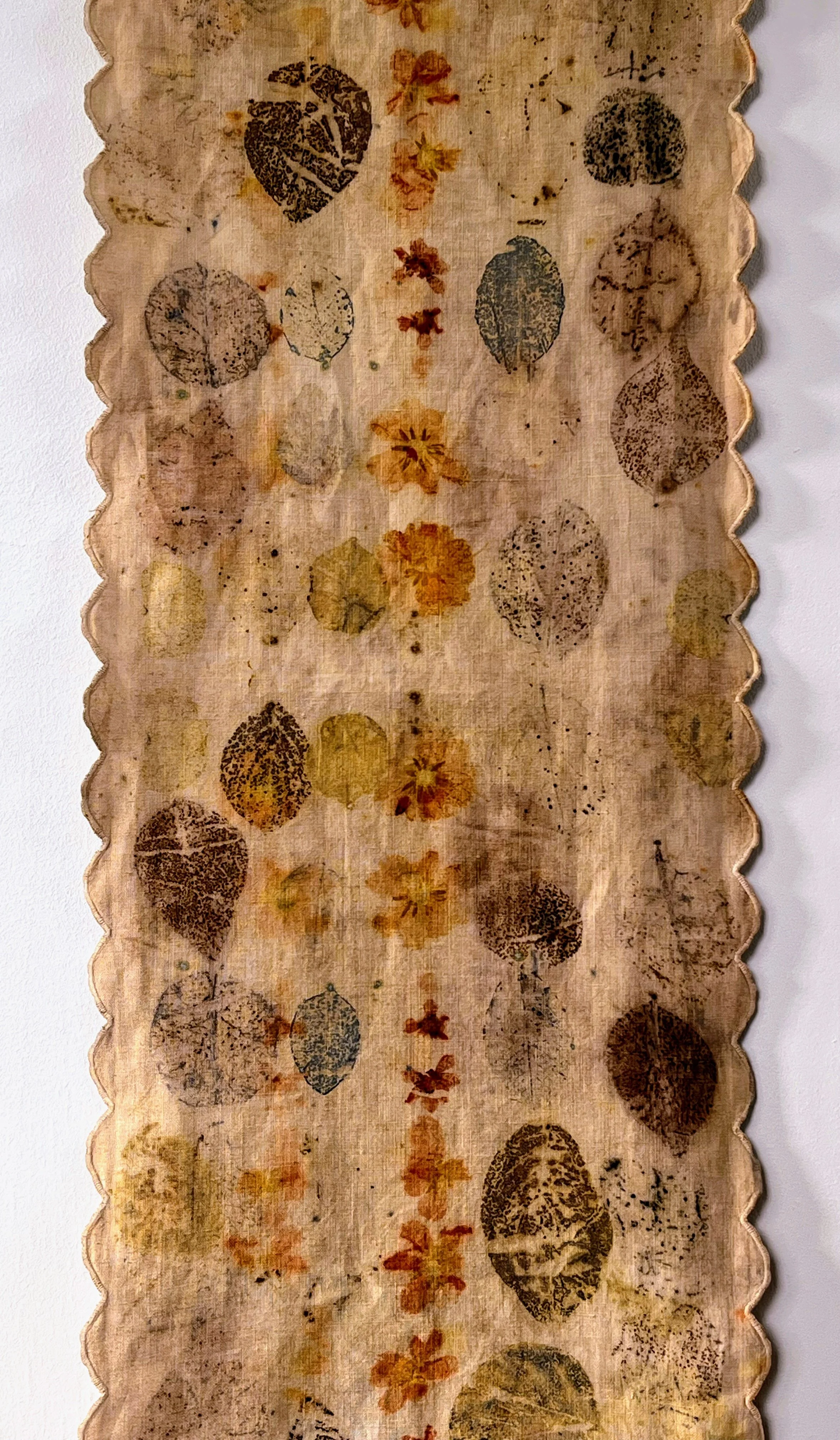 Vintage Wheat Linen Runner