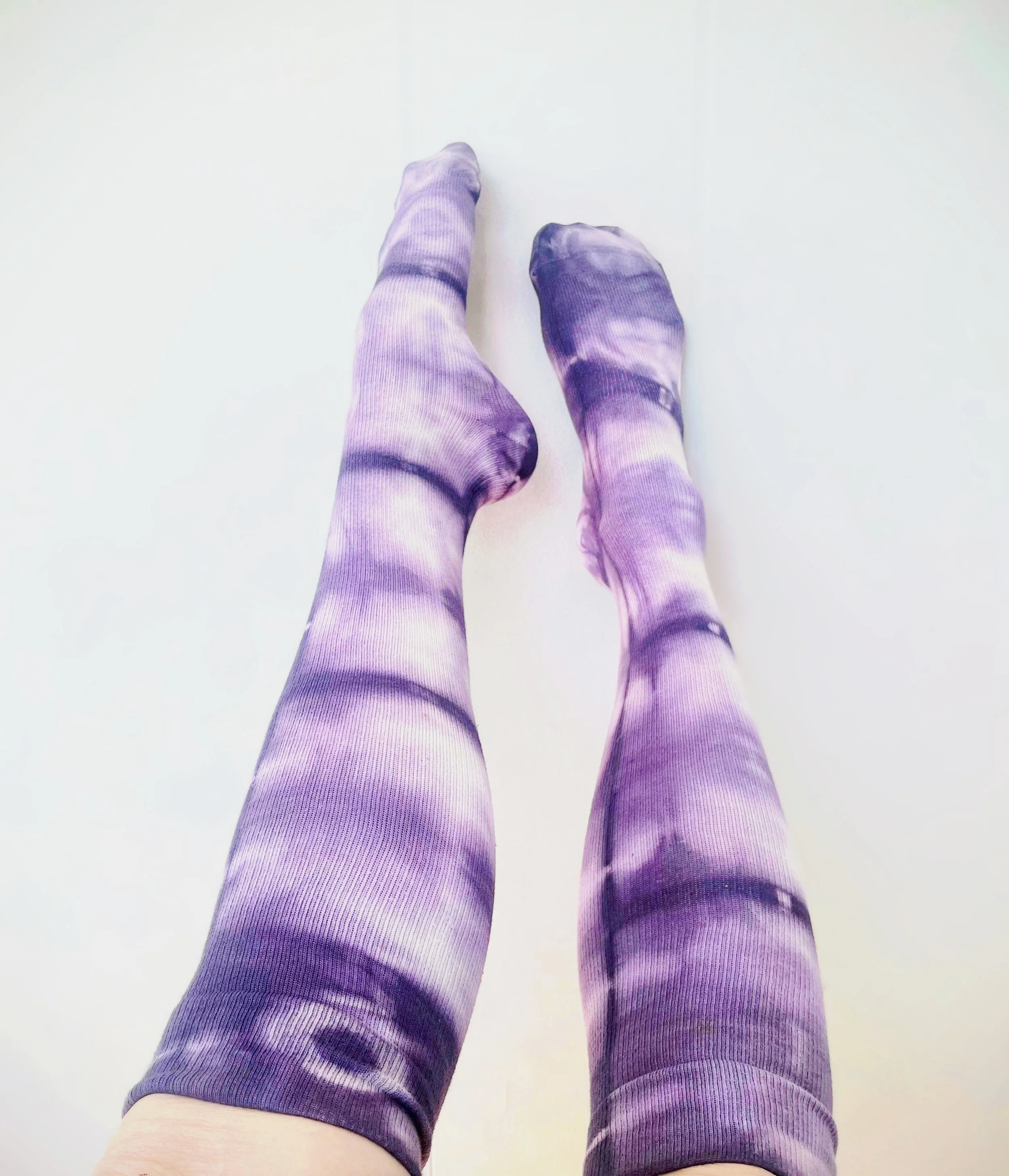 Organic Cotton Compression Socks: Purple Skies
