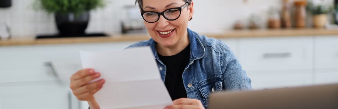 Active and passive investment strategies, explained