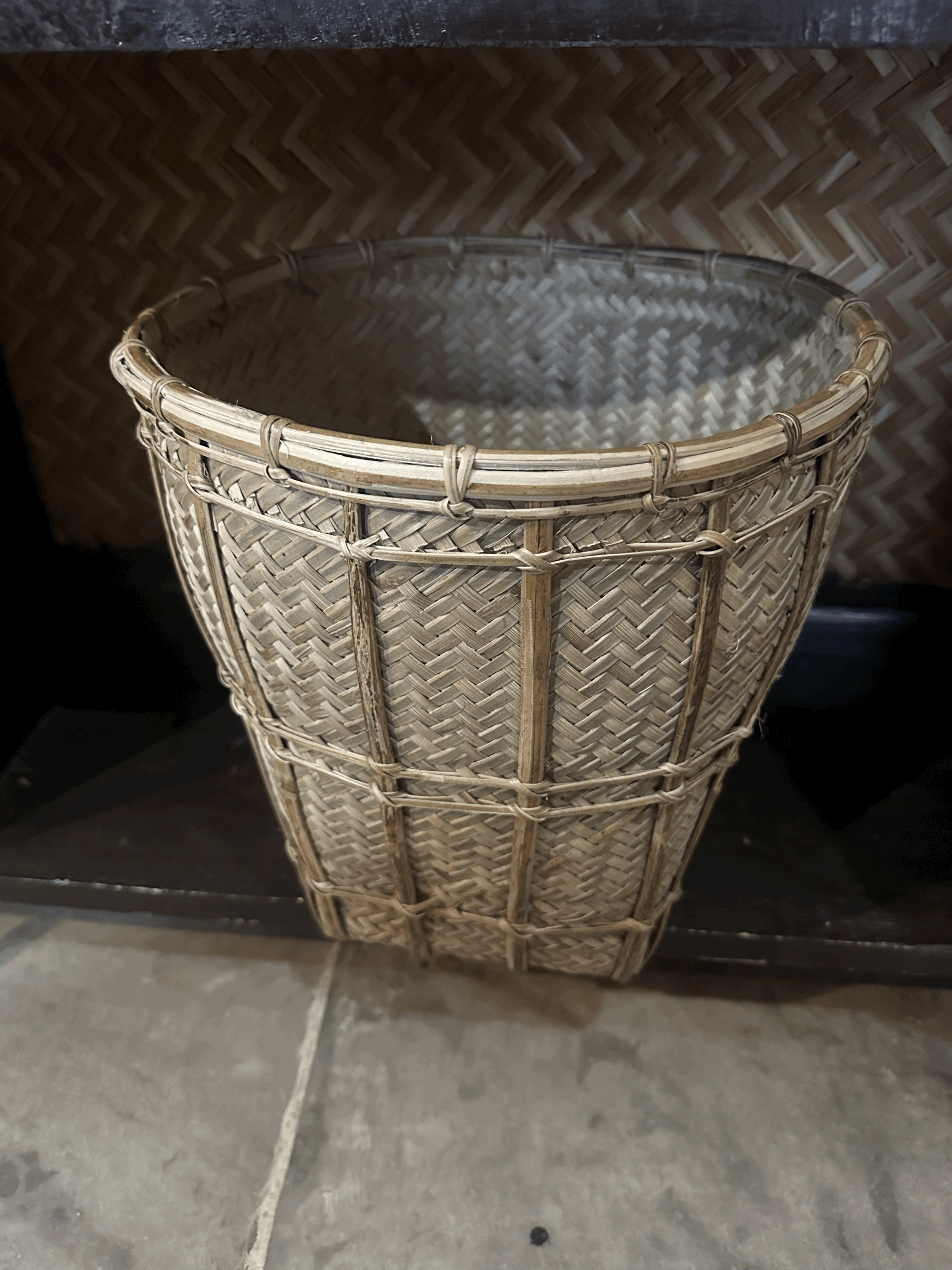 Bhutanese Crafts- Basket.gif