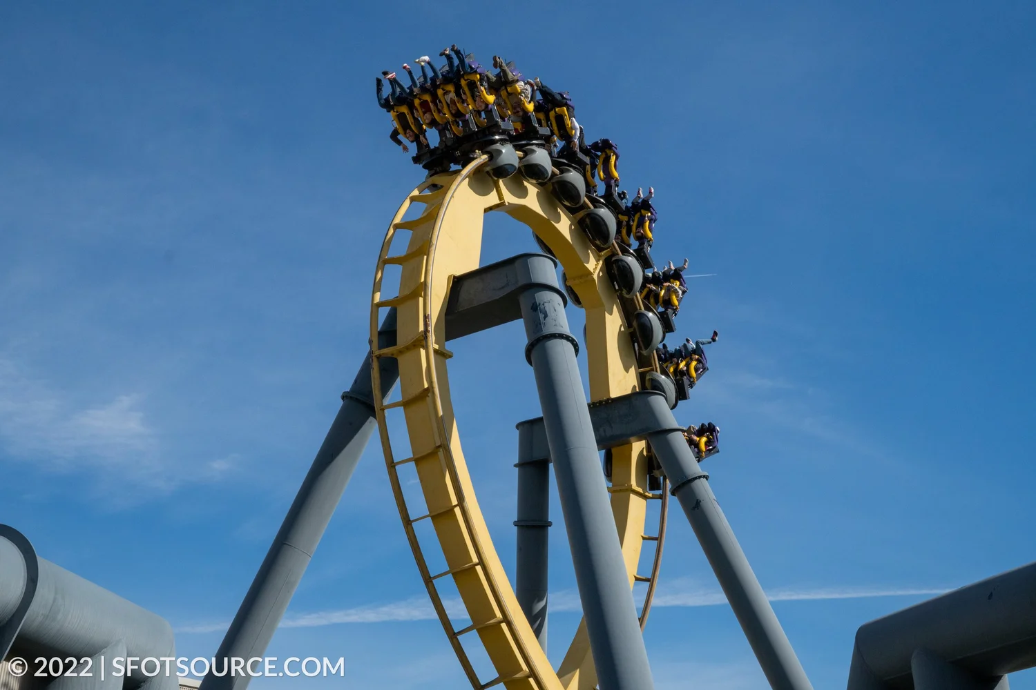 Batman: The Ride Roller Coaster | Six Flags Over Texas