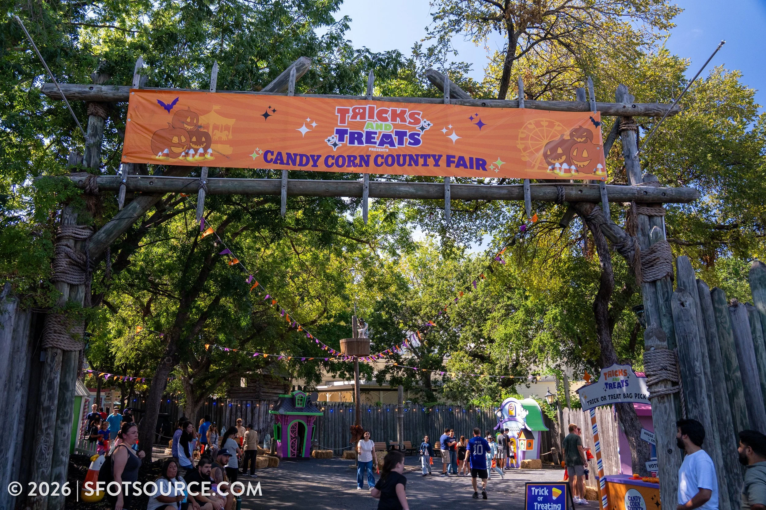 Tricks and Treats 2026, Six Flags Over Texas Event