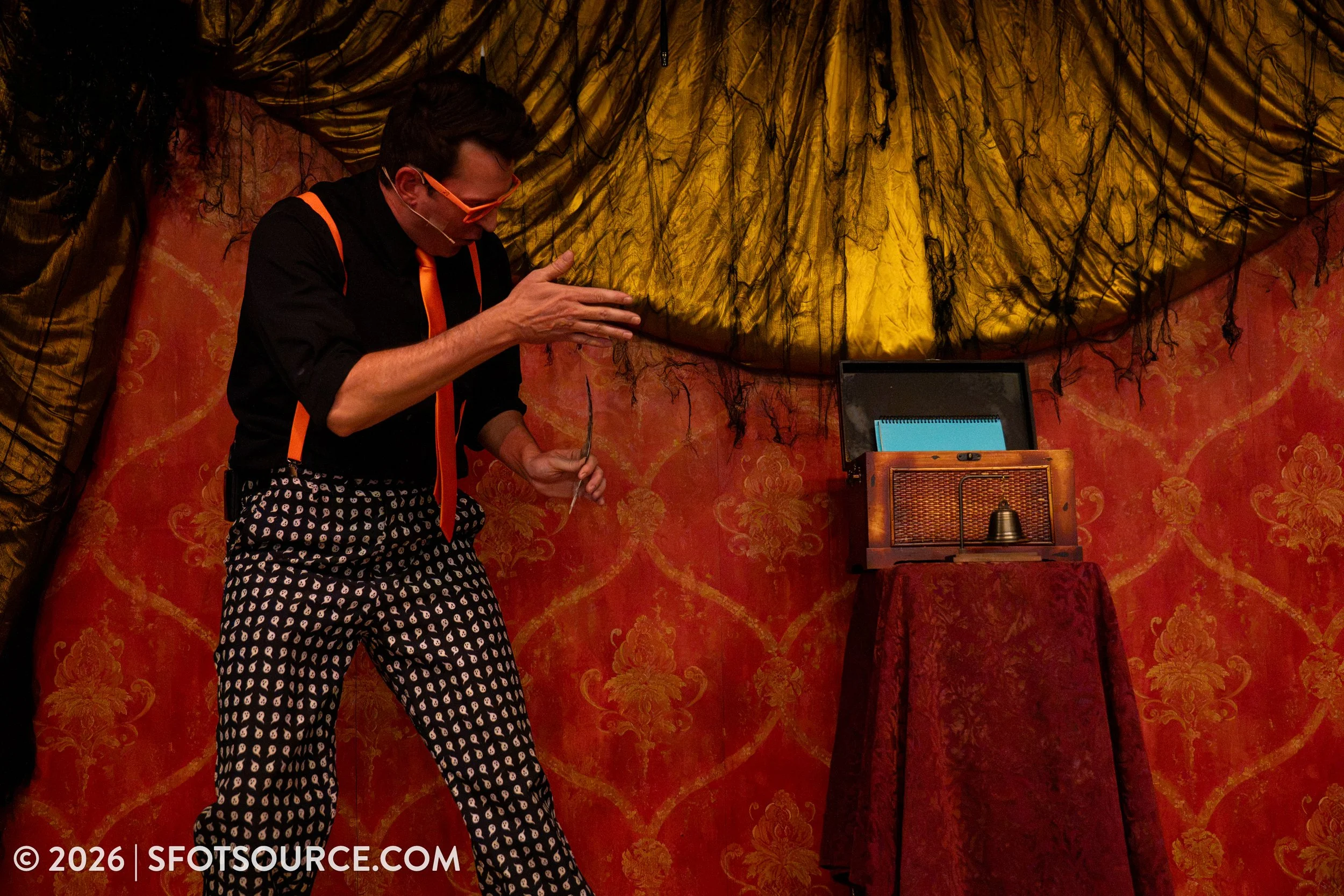 Mike Williams Magic Six Flags Over Texas Entertainment