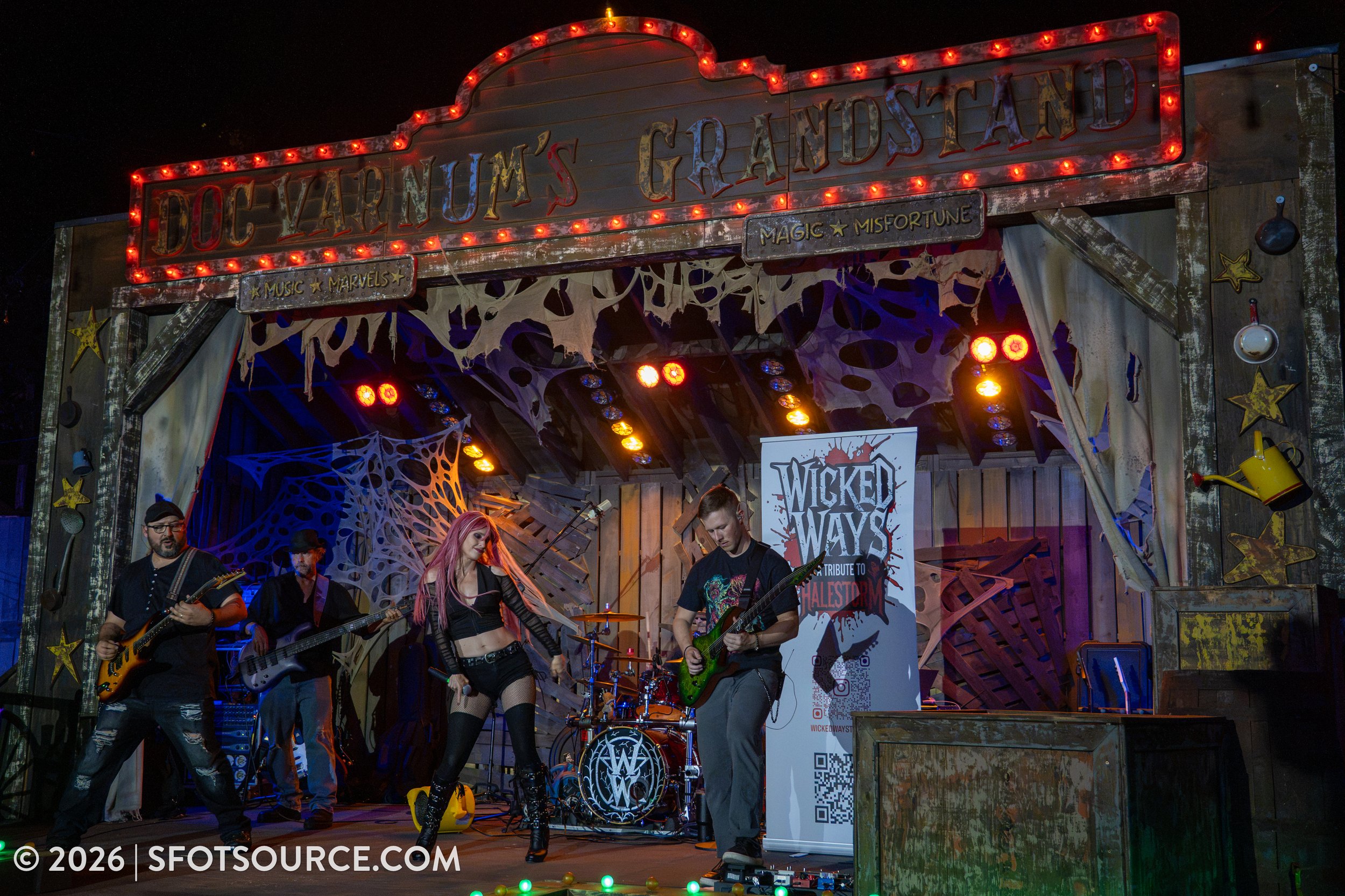 Doc Varnums Hybrid Hell Pit Six Flags Over Texas Entertainment