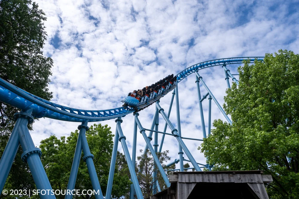 Mr. Freeze Roller Coaster | Six Flags Over Texas