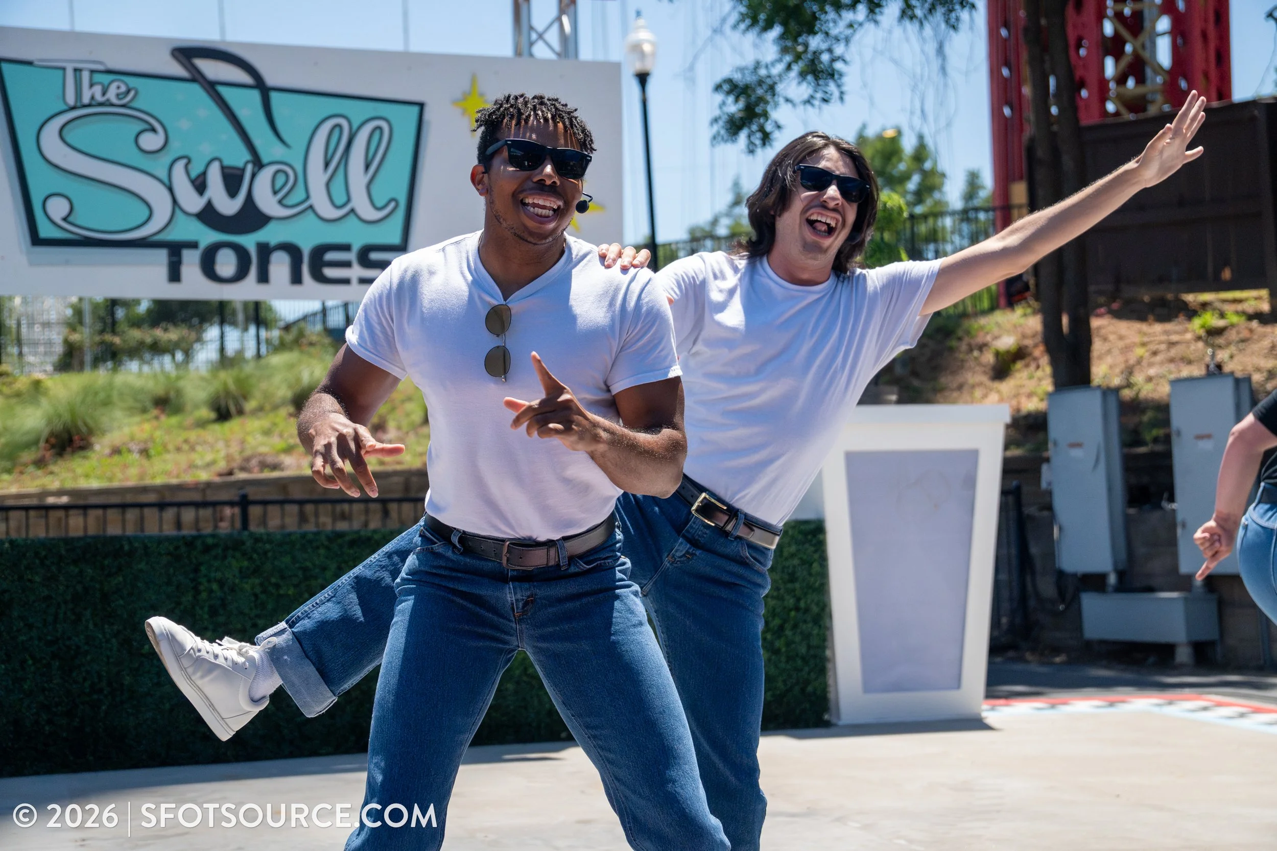 Swelltones, Six Flags Over Texas Entertainment 2026