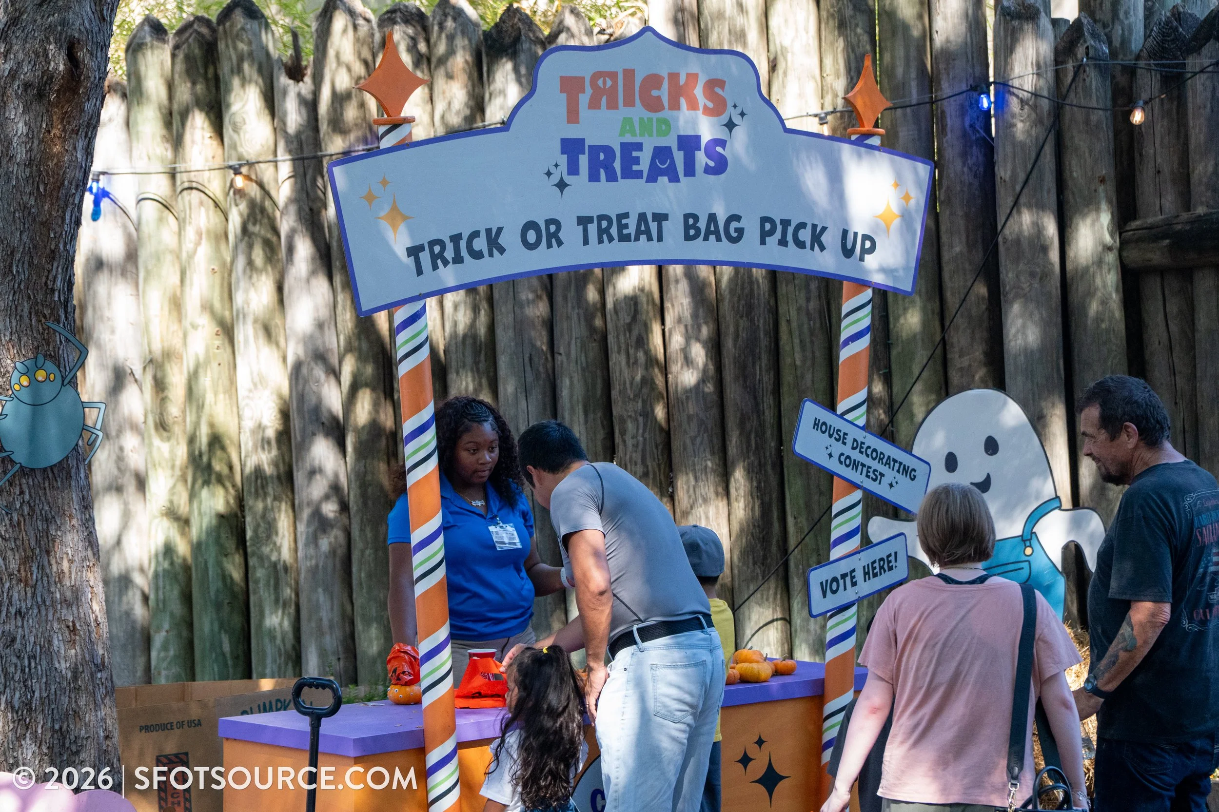 Tricks and Treats 2026, Six Flags Over Texas Event