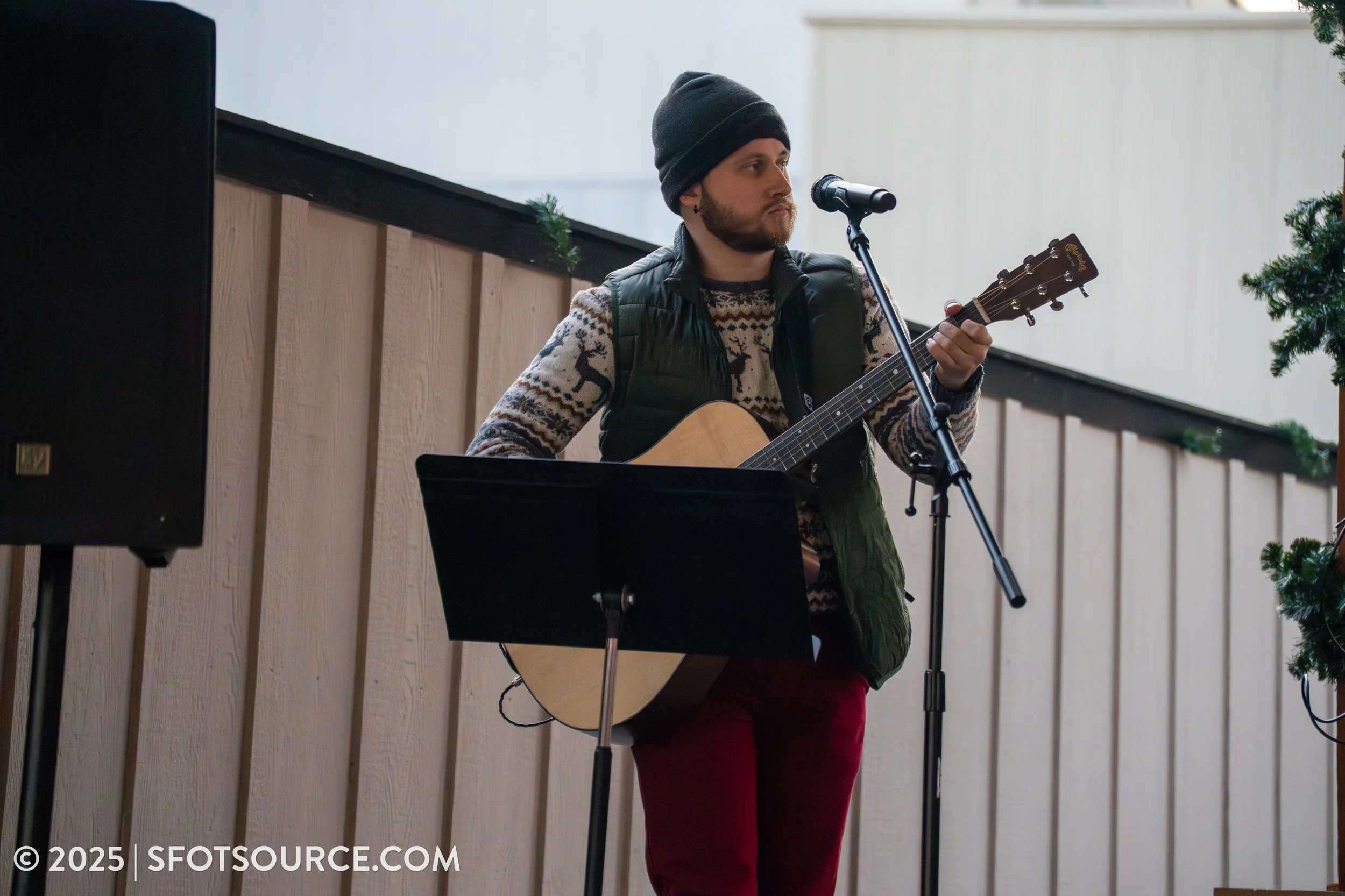 Yule Logs Six Flags Over Texas Entertainment
