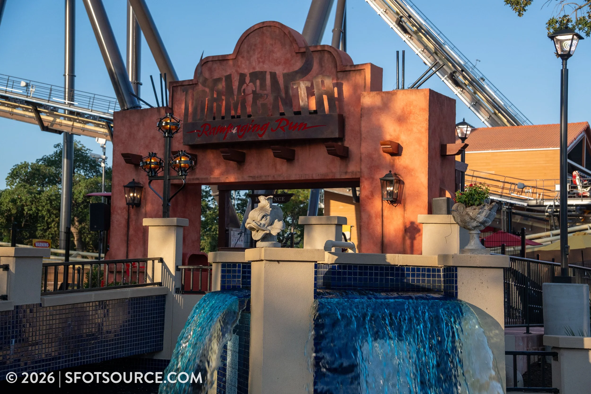 Mexico and Spain, Six Flags Over Texas Park Area