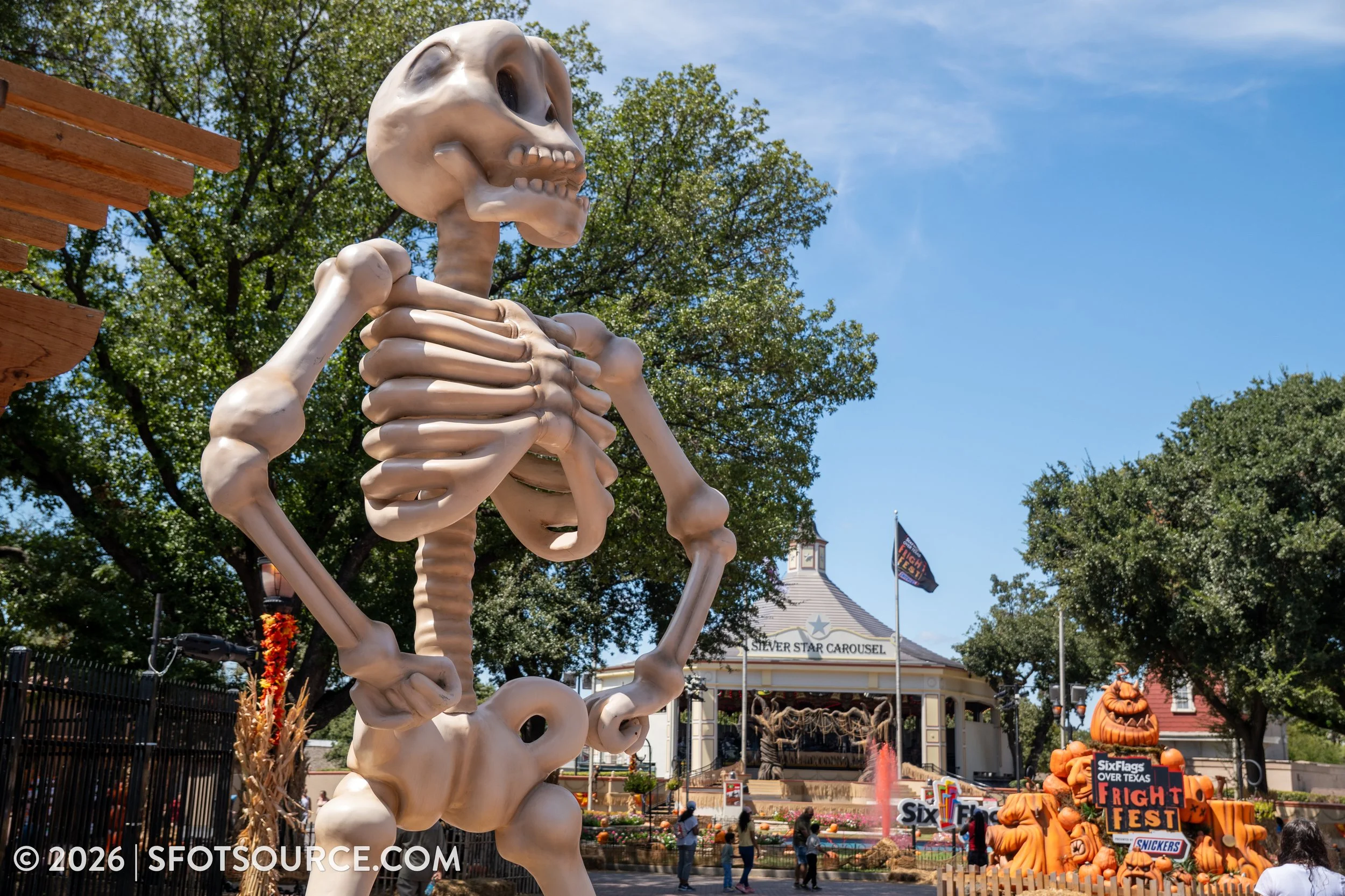 Tricks and Treats 2026, Six Flags Over Texas Event