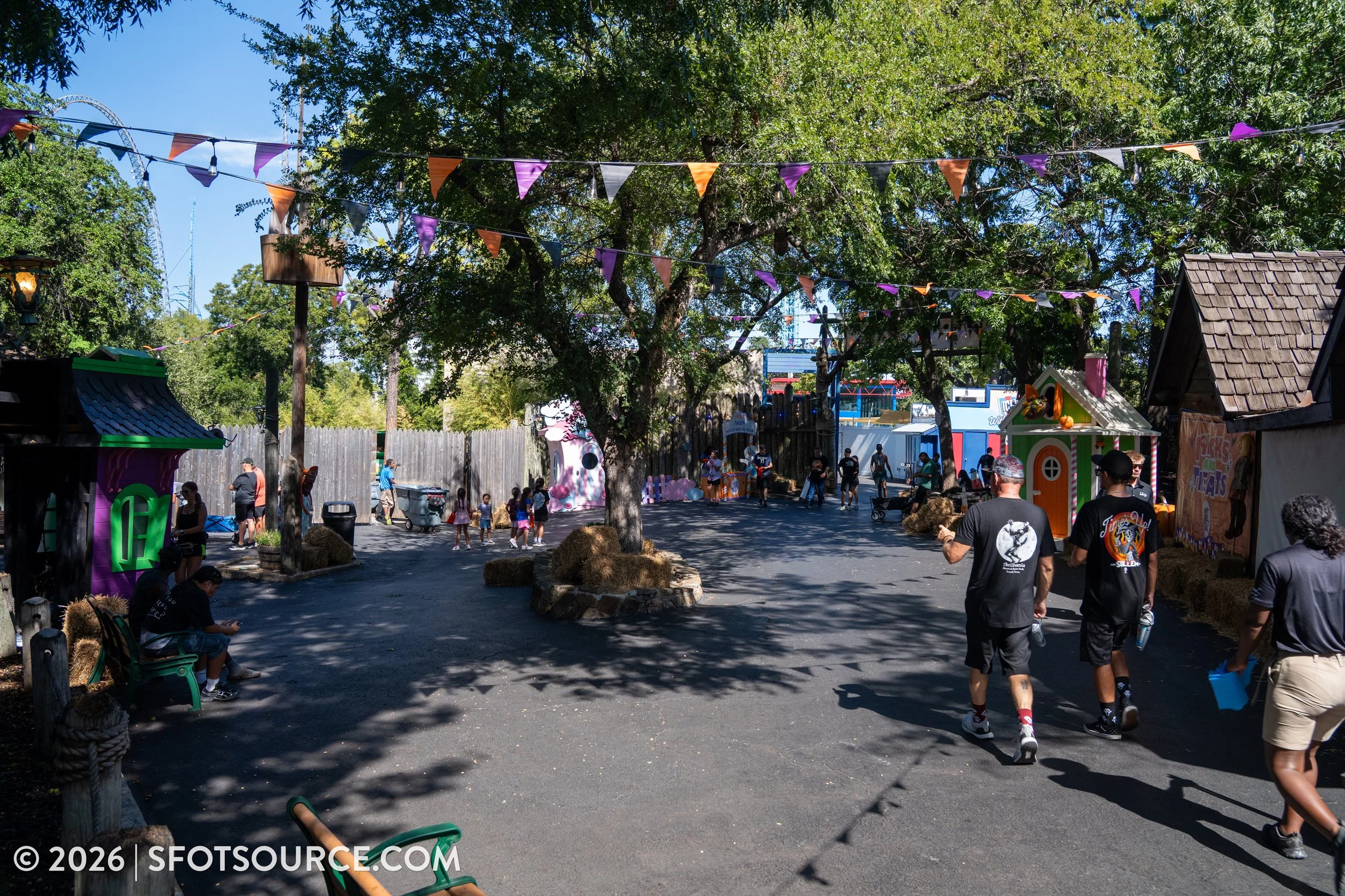 Tricks and Treats 2026, Six Flags Over Texas Event