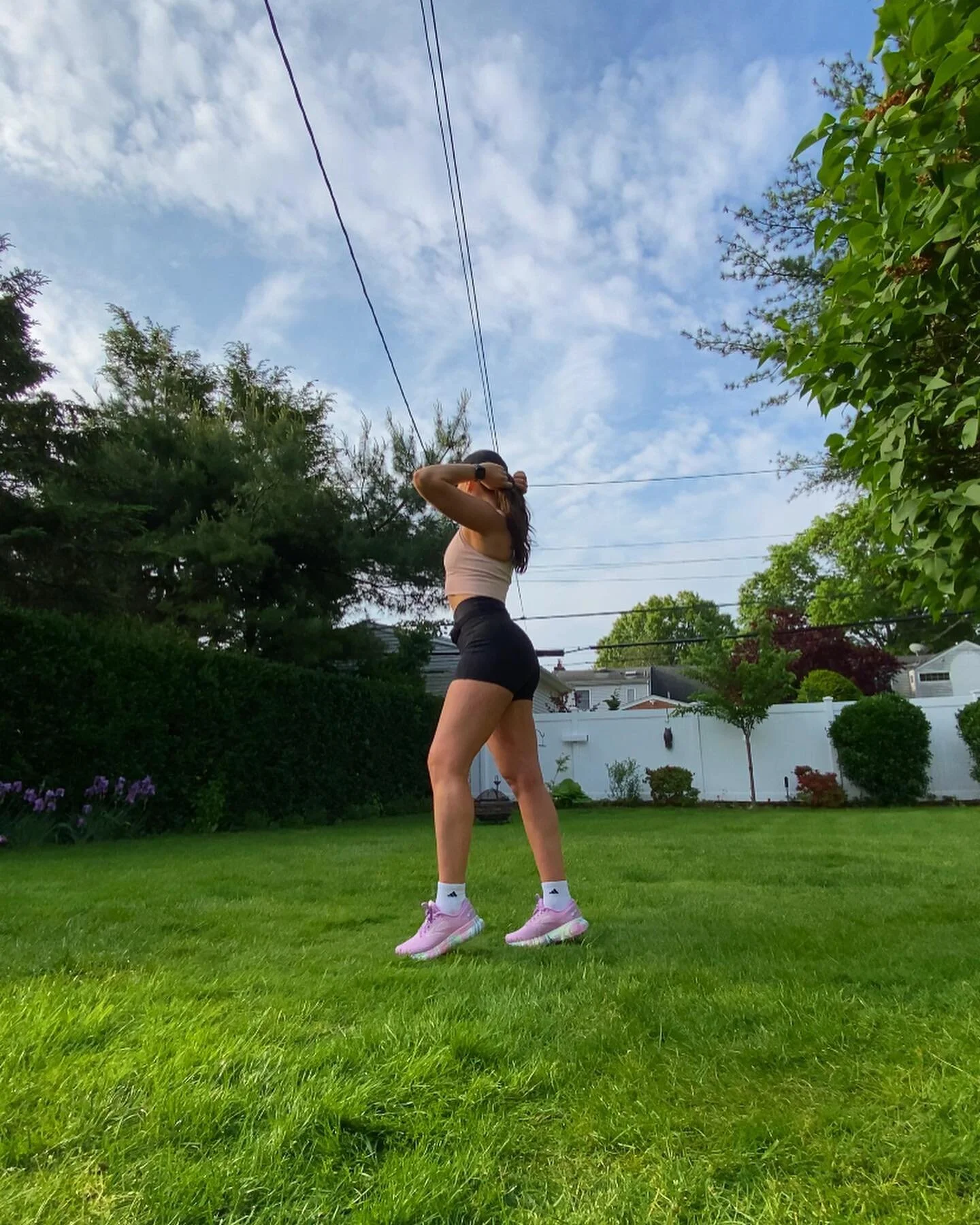 SUNDAY RUNDAY💨

I&rsquo;ve switched up my fitness routine over the last few months to include more running- something I love to do!

If you didn&rsquo;t know, I was a NCAA division II mid-distance runner in college and enjoyed every second of it. Sh