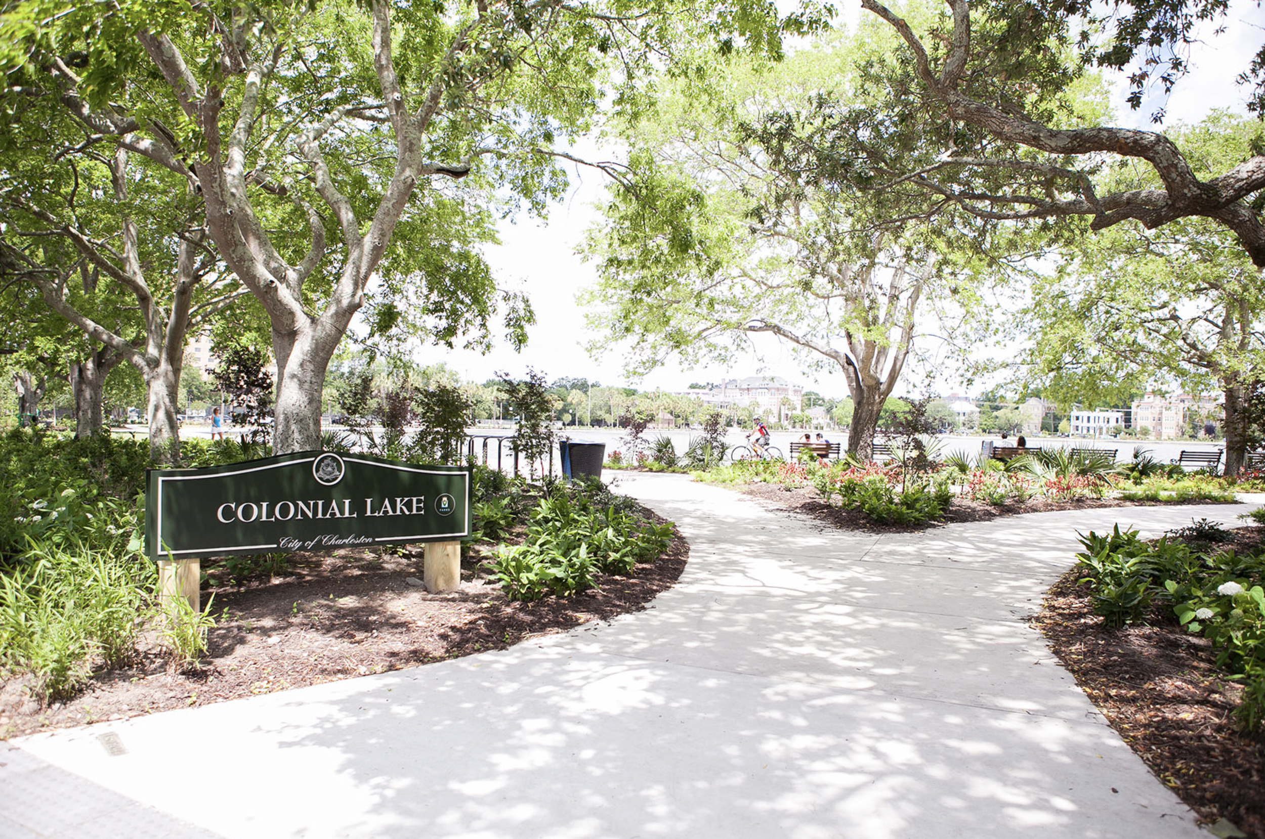 Colonial Lake and Lockwood Drive