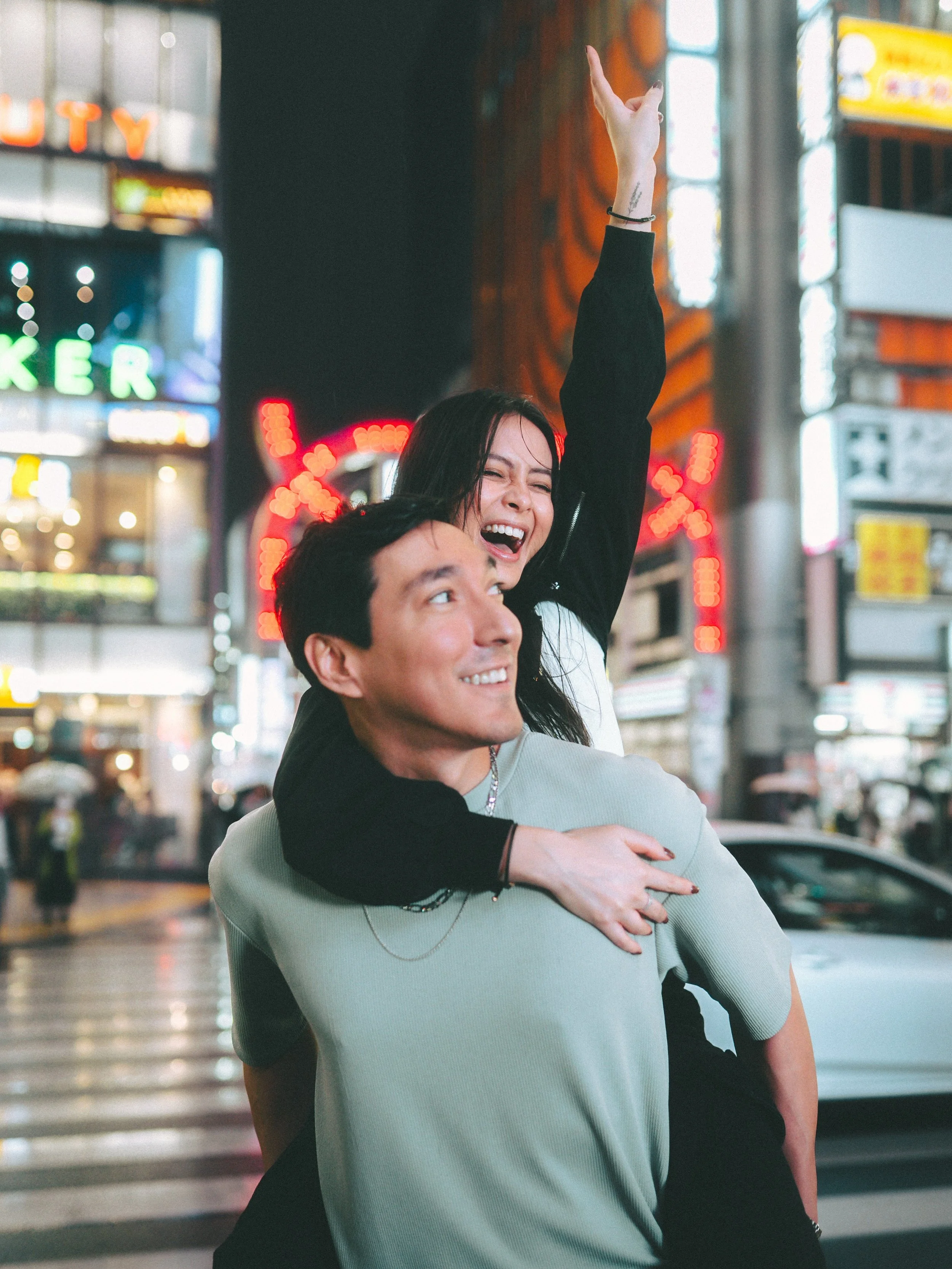 tokyo, at night

turning real moments into something you can keep

#TokyoPhotographer #TokyoPhotoSession #TokyoPhotoshoot #TokyoPortraits #japanphotographer